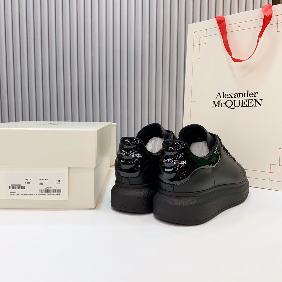 Alexander McQueen Oversized Sneaker 'Black' - DopestKickz