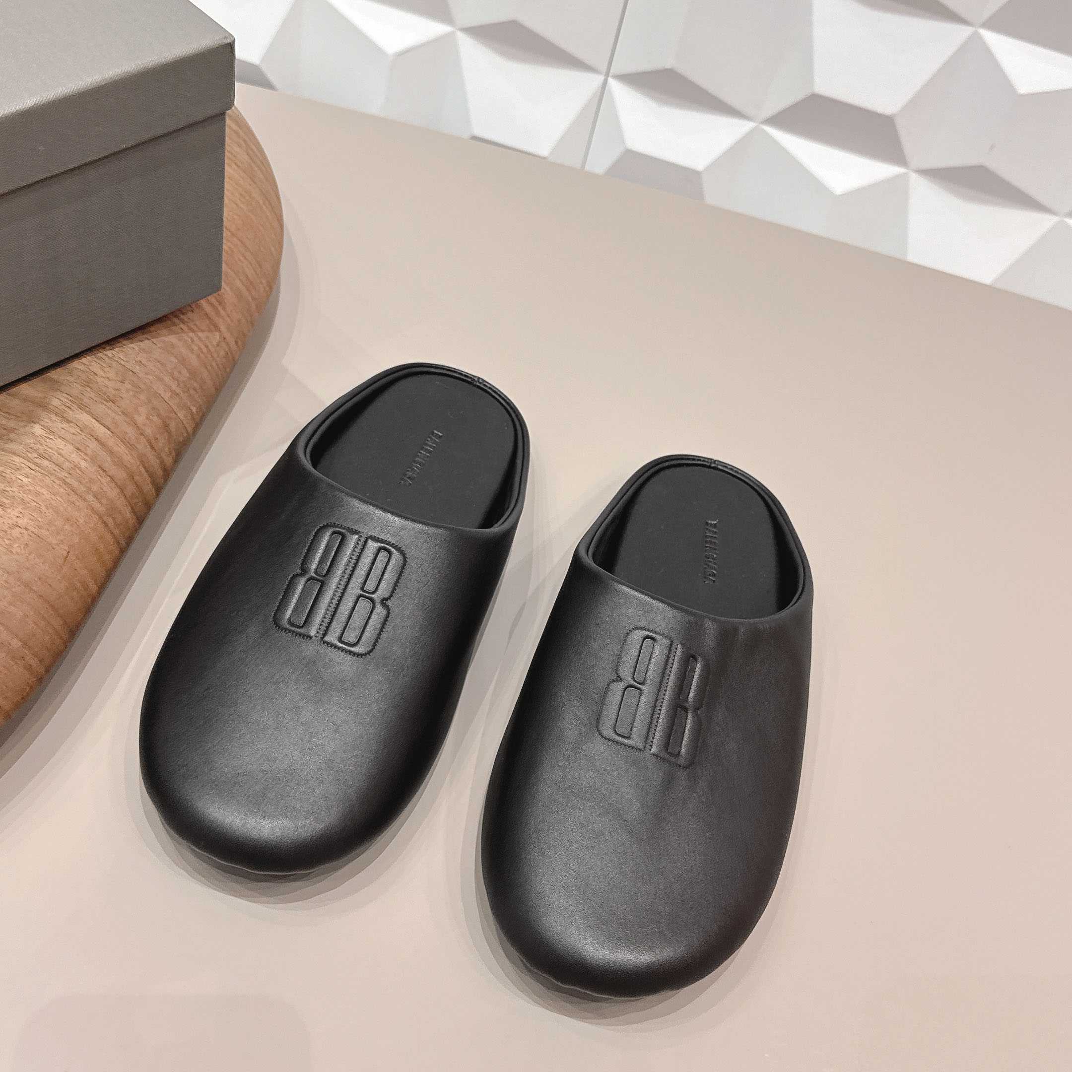 Balenciaga Château Flat Mules - DopestKickz