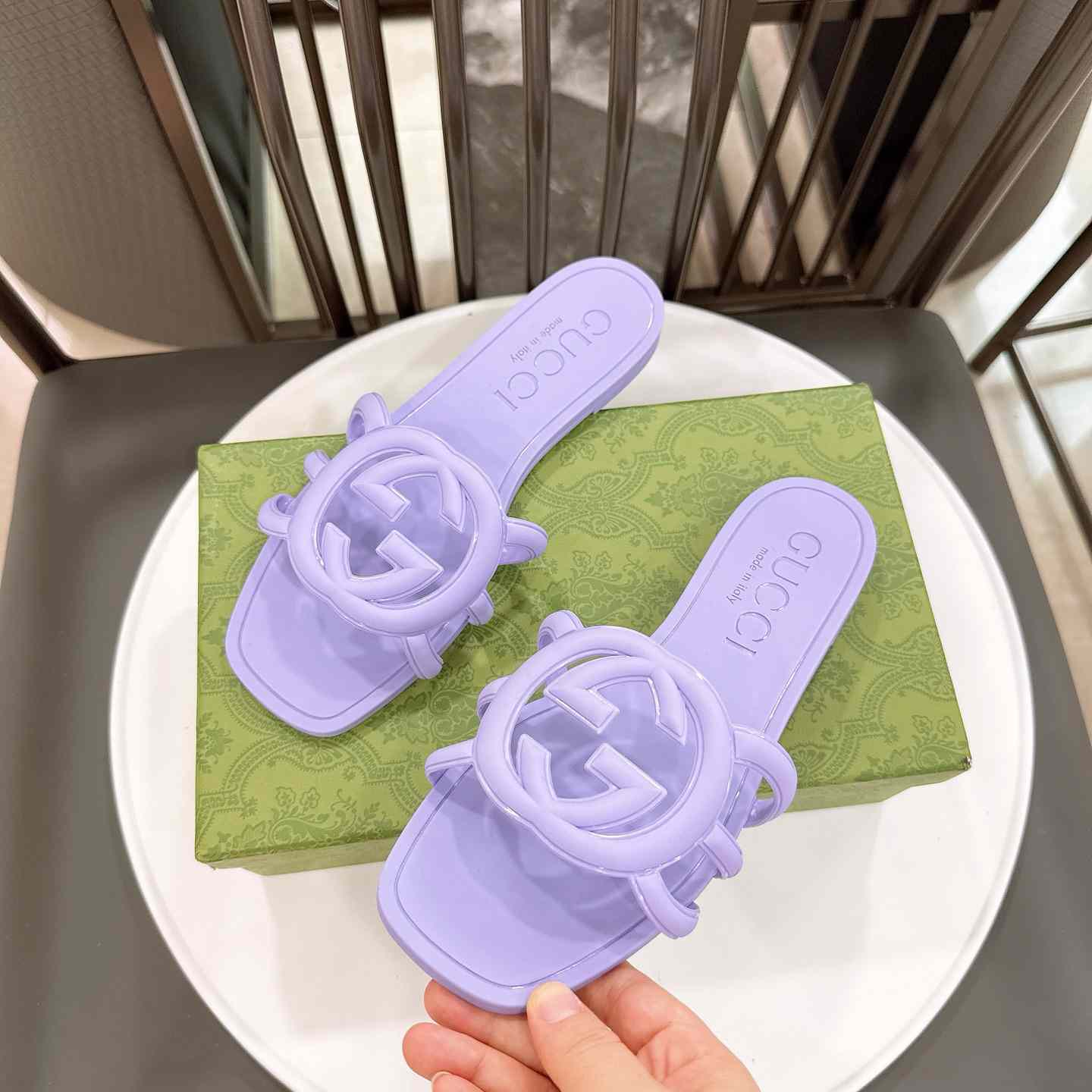 Gucci Wmns Interlocking G Slide Sandal - DopestKickz