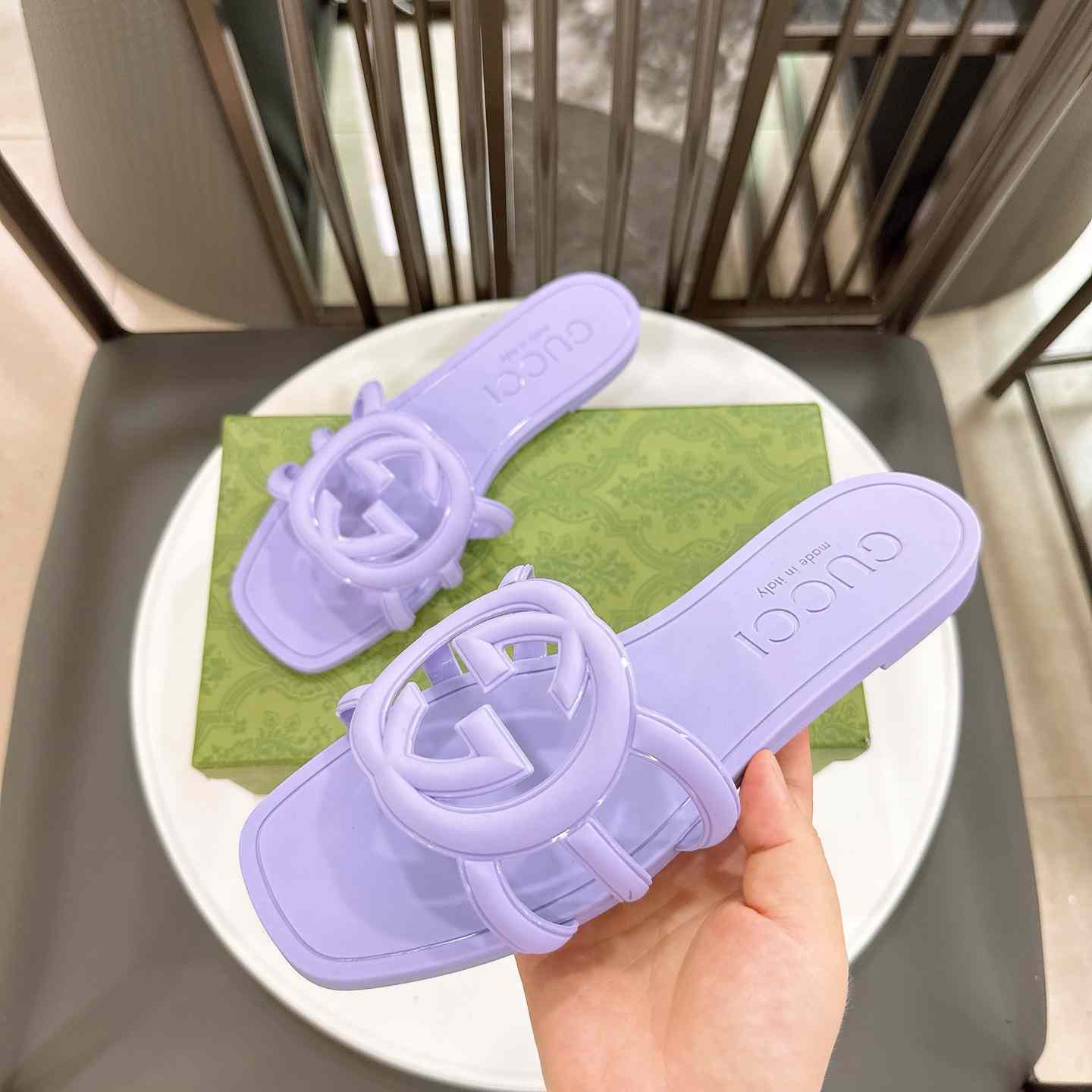 Gucci Wmns Interlocking G Slide Sandal - DopestKickz