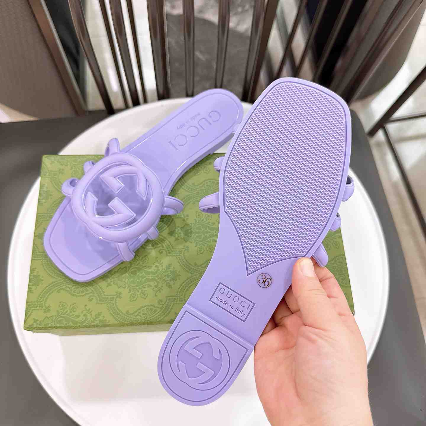 Gucci Wmns Interlocking G Slide Sandal - DopestKickz