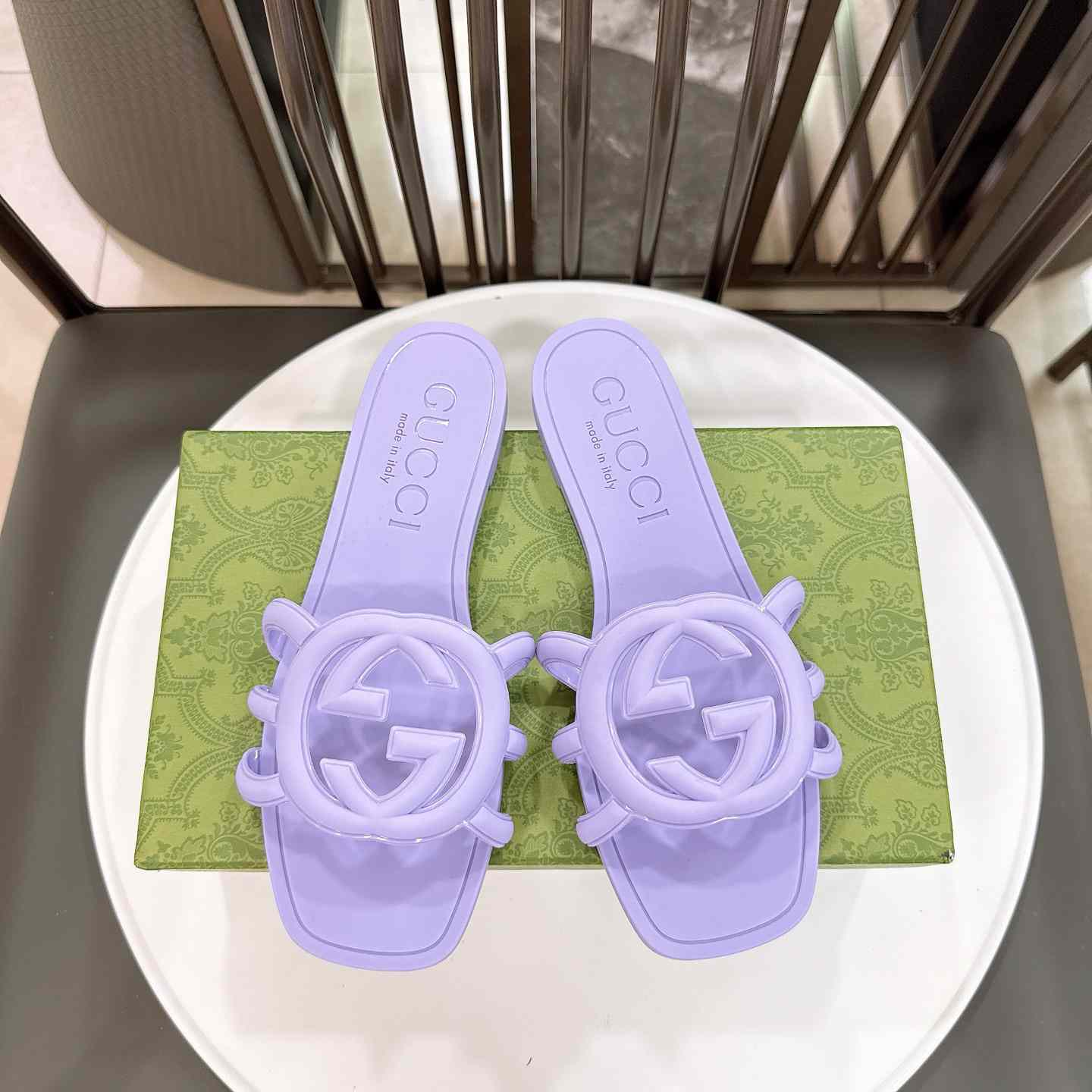 Gucci Wmns Interlocking G Slide Sandal - DopestKickz