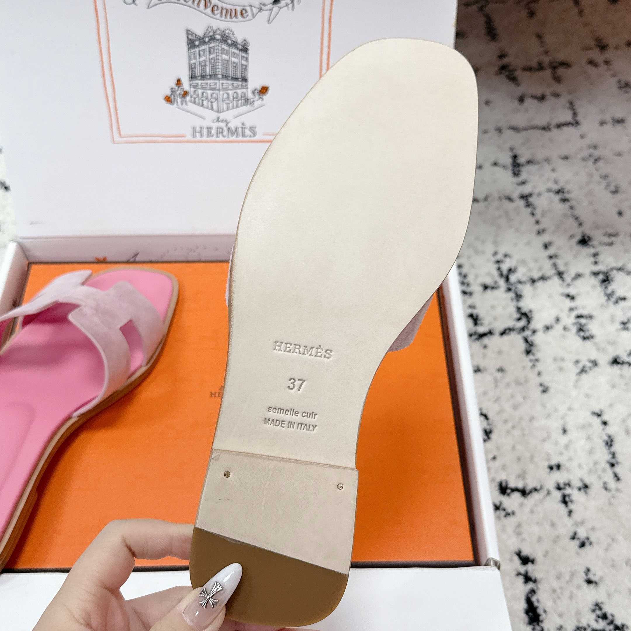 Hermes Oran Sandal - DopestKickz