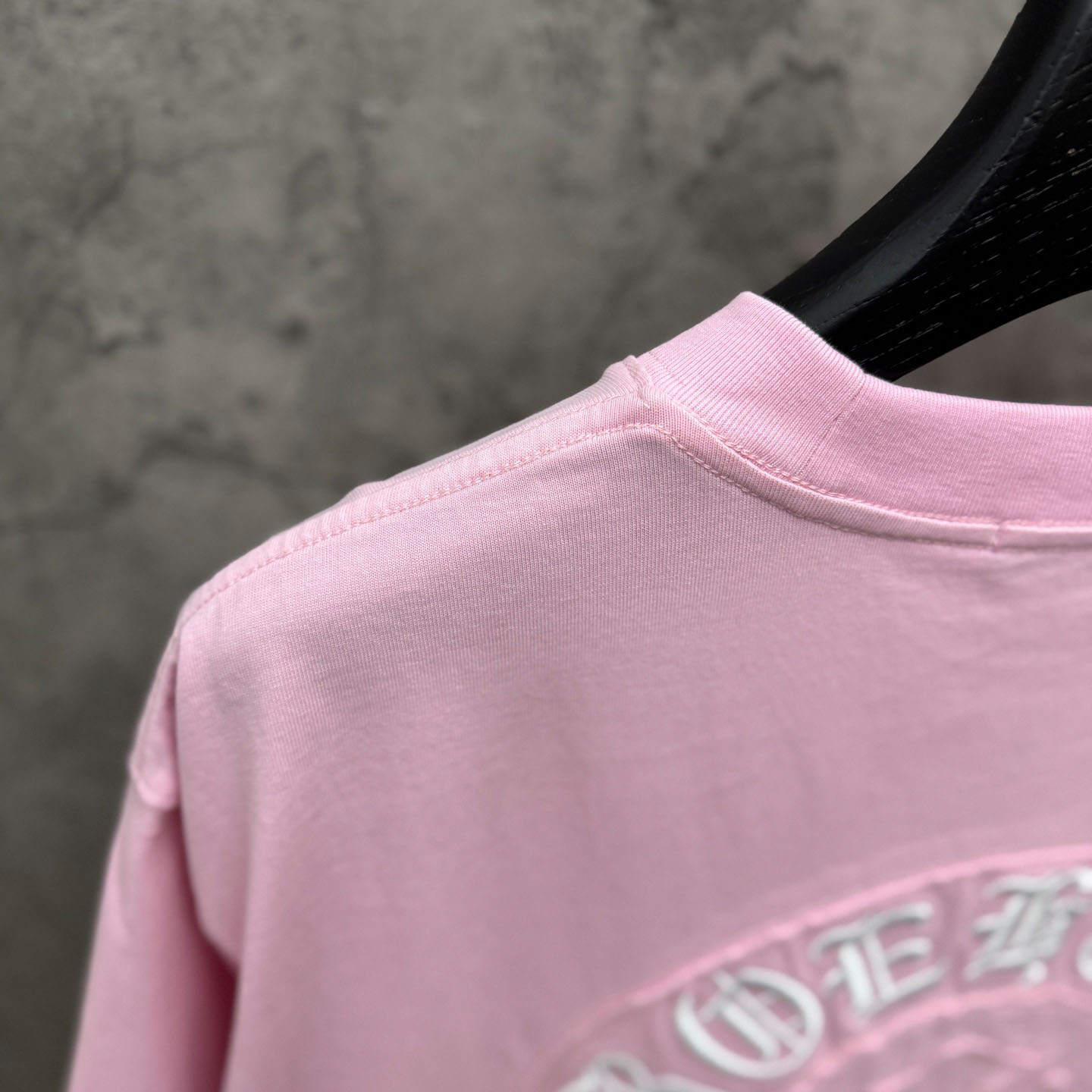 Chrome Hearts Pink Sanskrit Horseshoe Embroidered  T-Shirt - DopestKickz