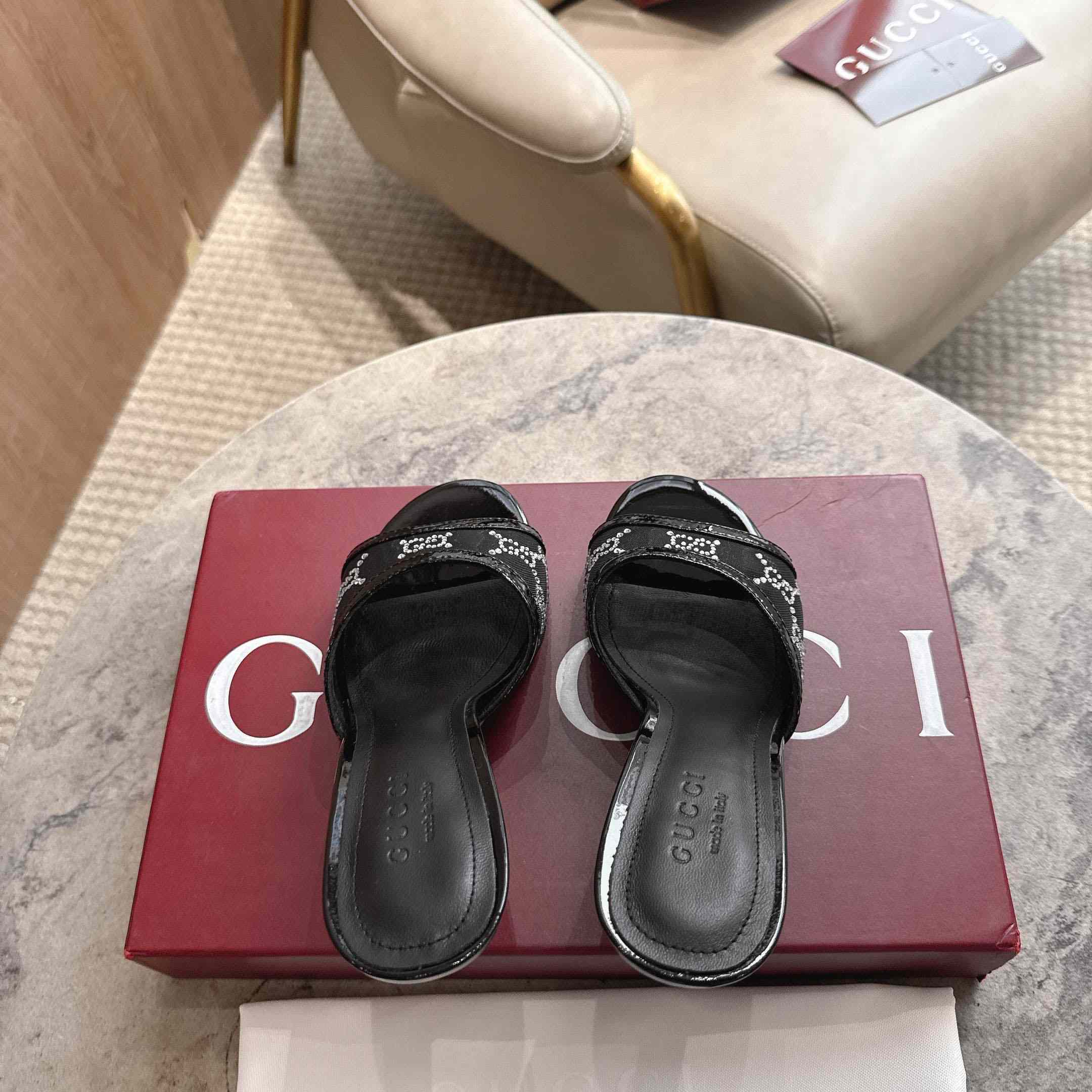 Gucci Women's crystal slide sandal - DopestKickz