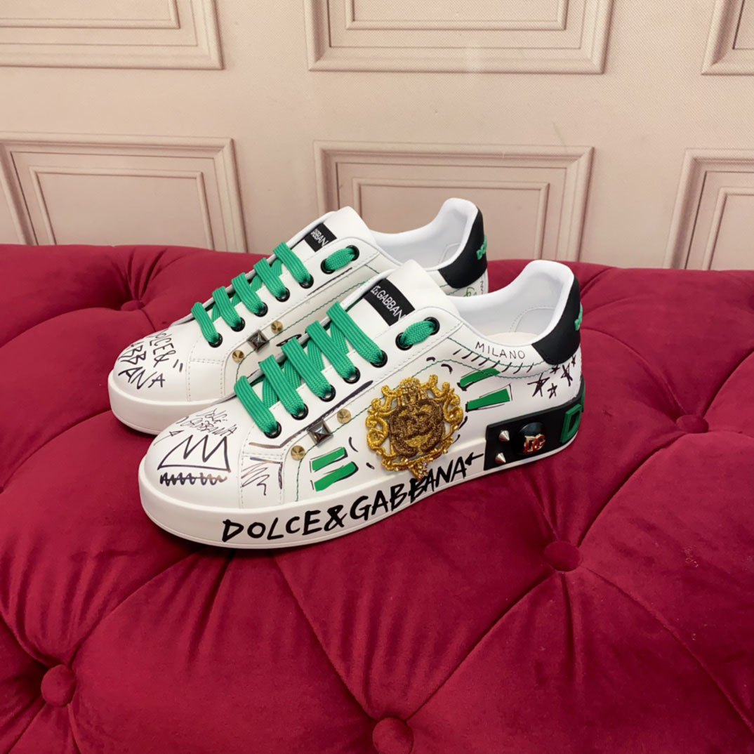 Dolce & Gabbana Logo-Patch Sneakers - DopestKickz