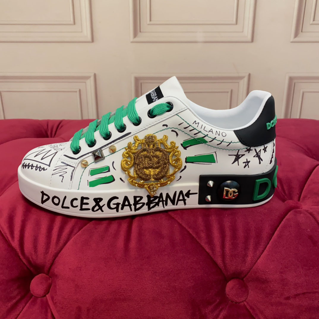 Dolce & Gabbana Logo-Patch Sneakers - DopestKickz