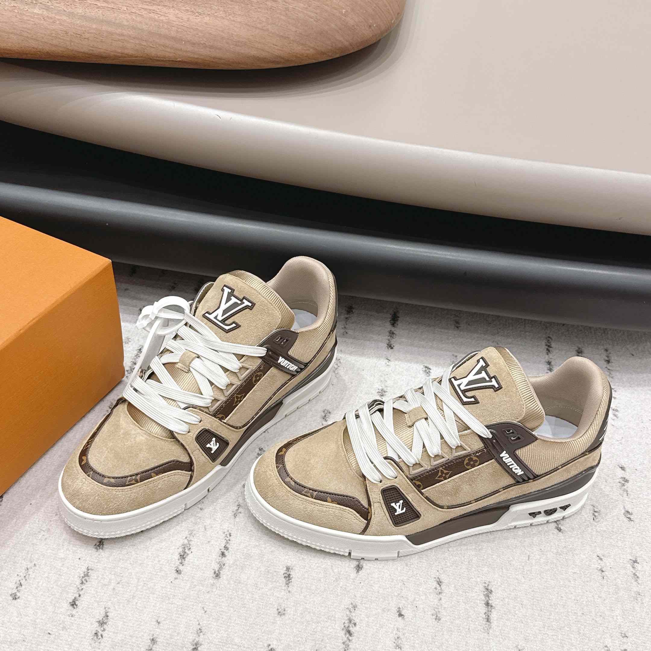 Louis Vuitton LV Trainer Sneaker 1AKB6Q - DopestKickz