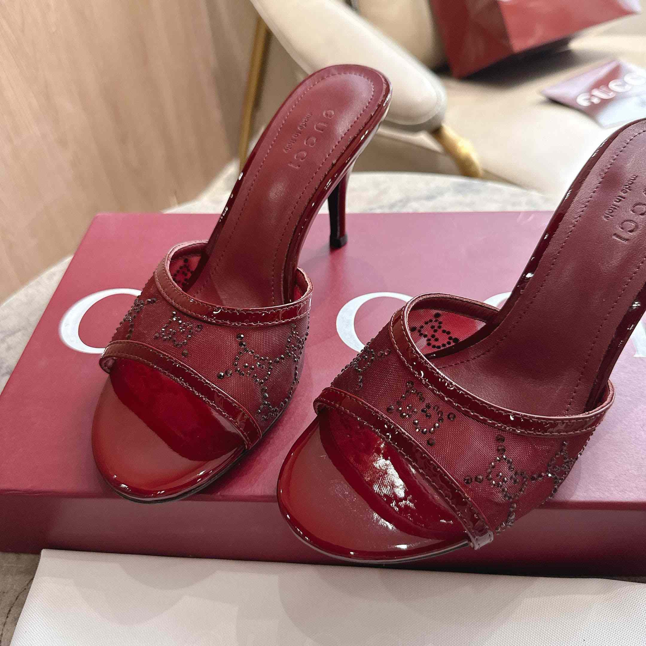 Gucci Women's crystal slide sandal - DopestKickz