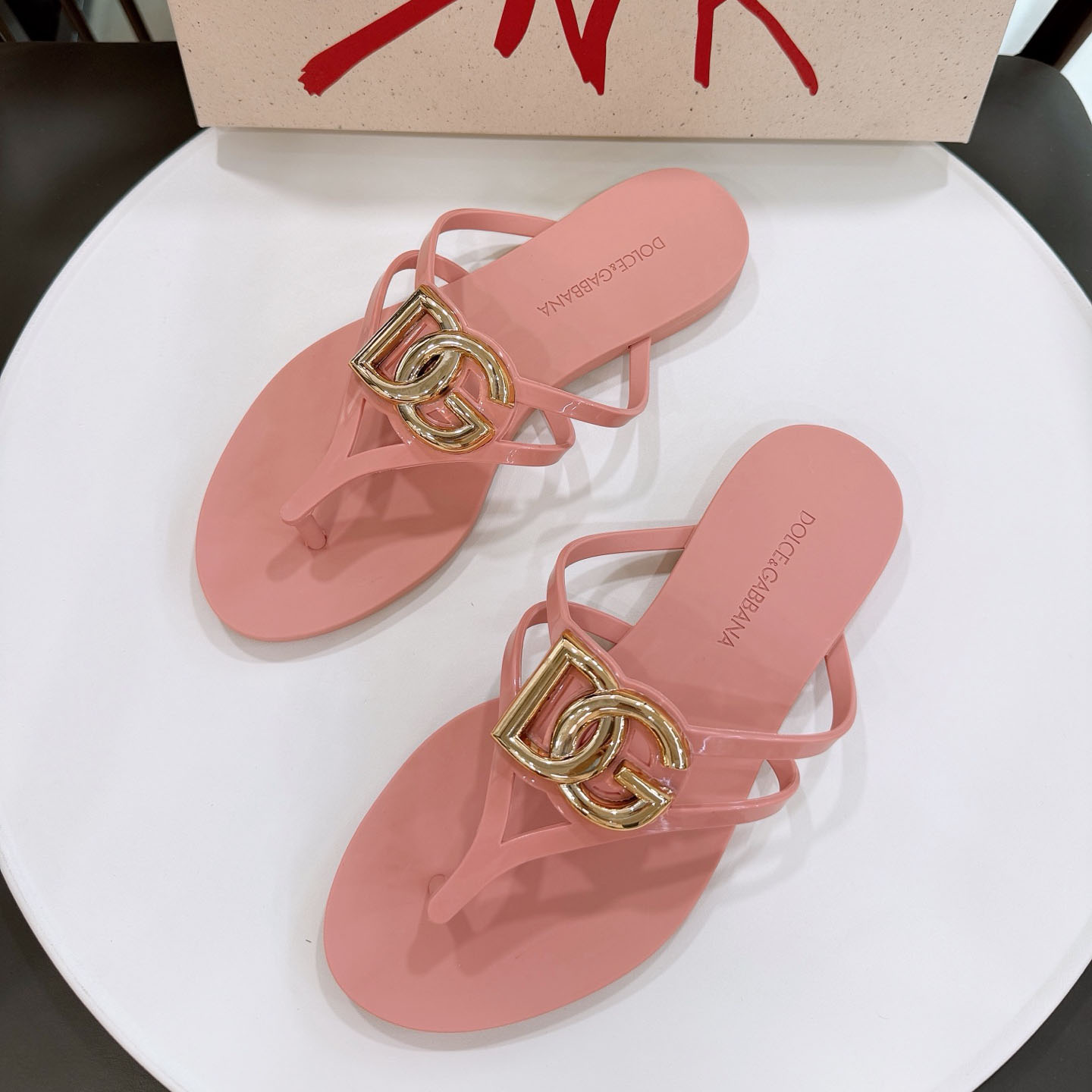 Dolce & Gabbana Rubber Beachwear Slides With Logo - DopestKickz