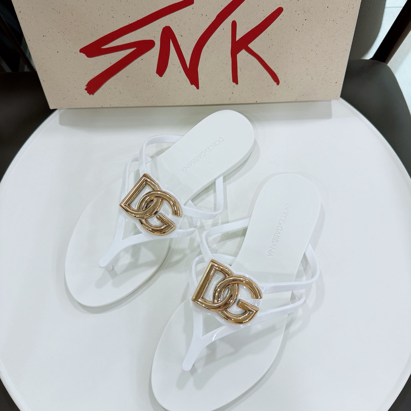 Dolce & Gabbana Rubber Beachwear Slides With Logo - DopestKickz
