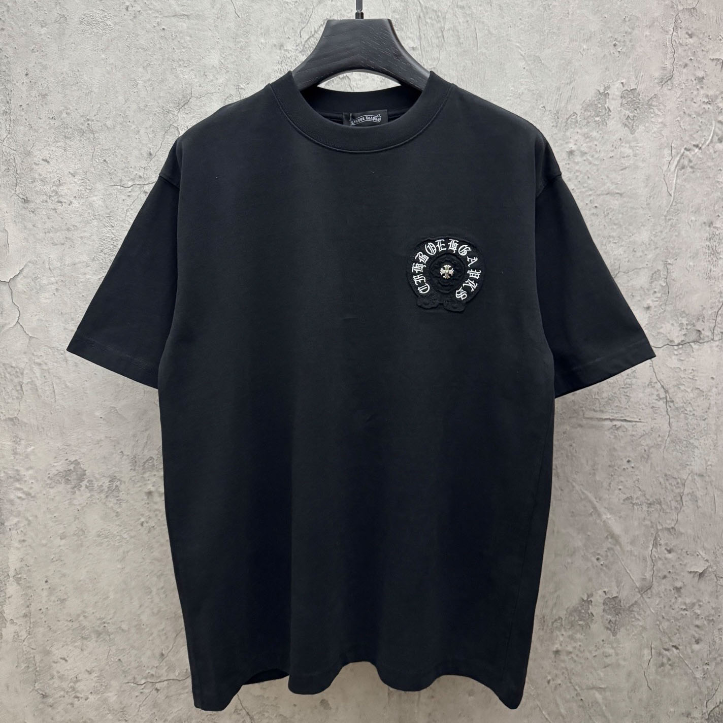 Chrome Hearts Black Sanskrit Horseshoe Embroidered  T-Shirt - DopestKickz