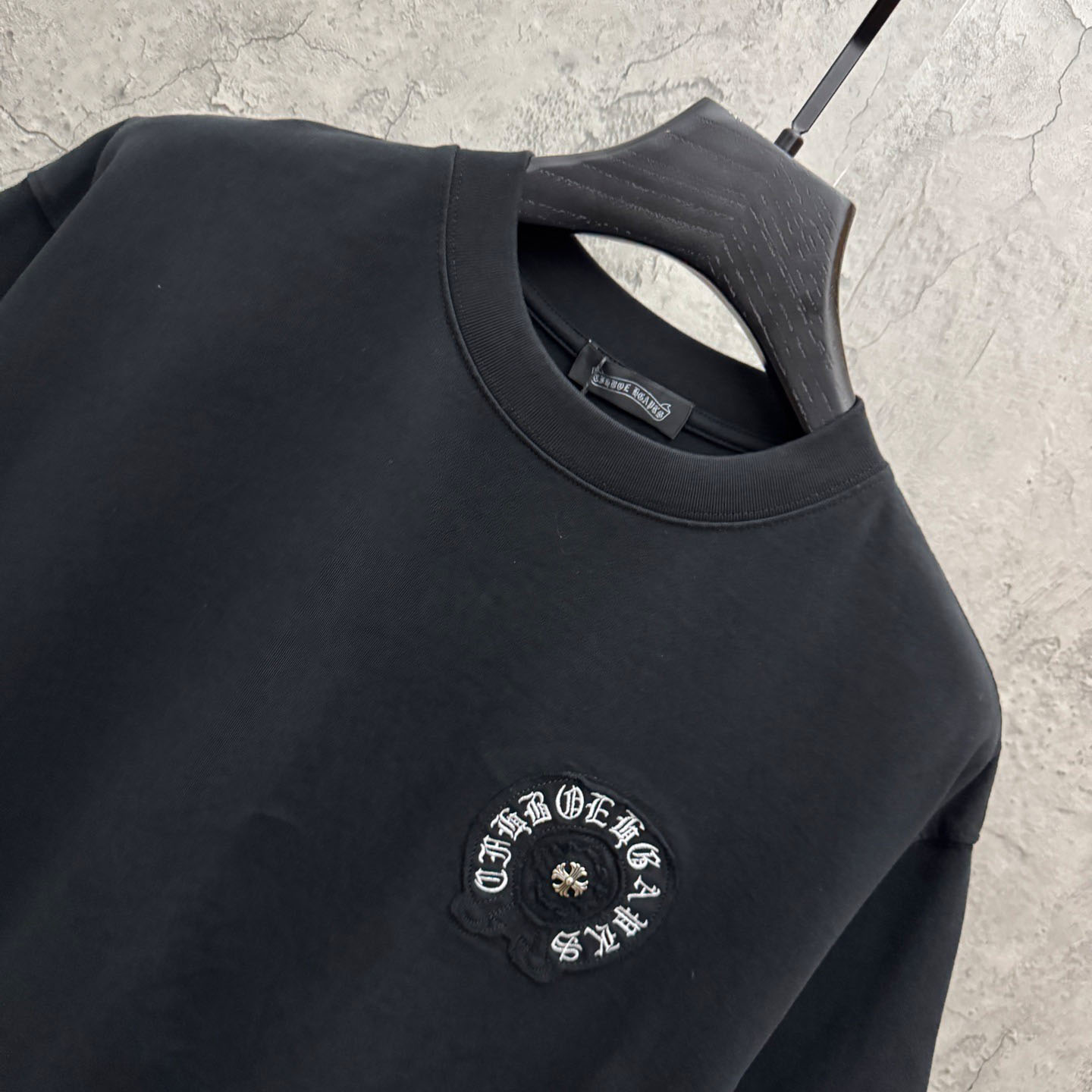 Chrome Hearts Black Sanskrit Horseshoe Embroidered  T-Shirt - DopestKickz