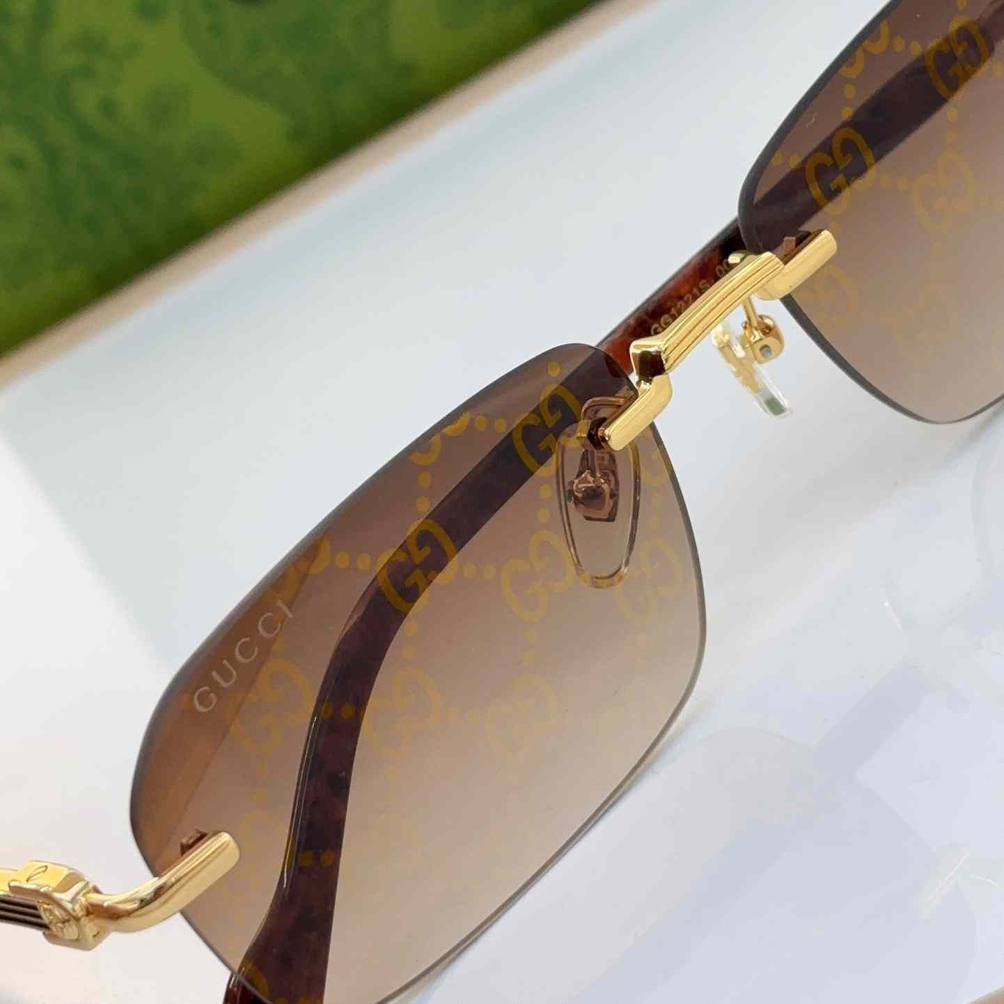 Gucci GG1221 Sunglasses - DopestKickz