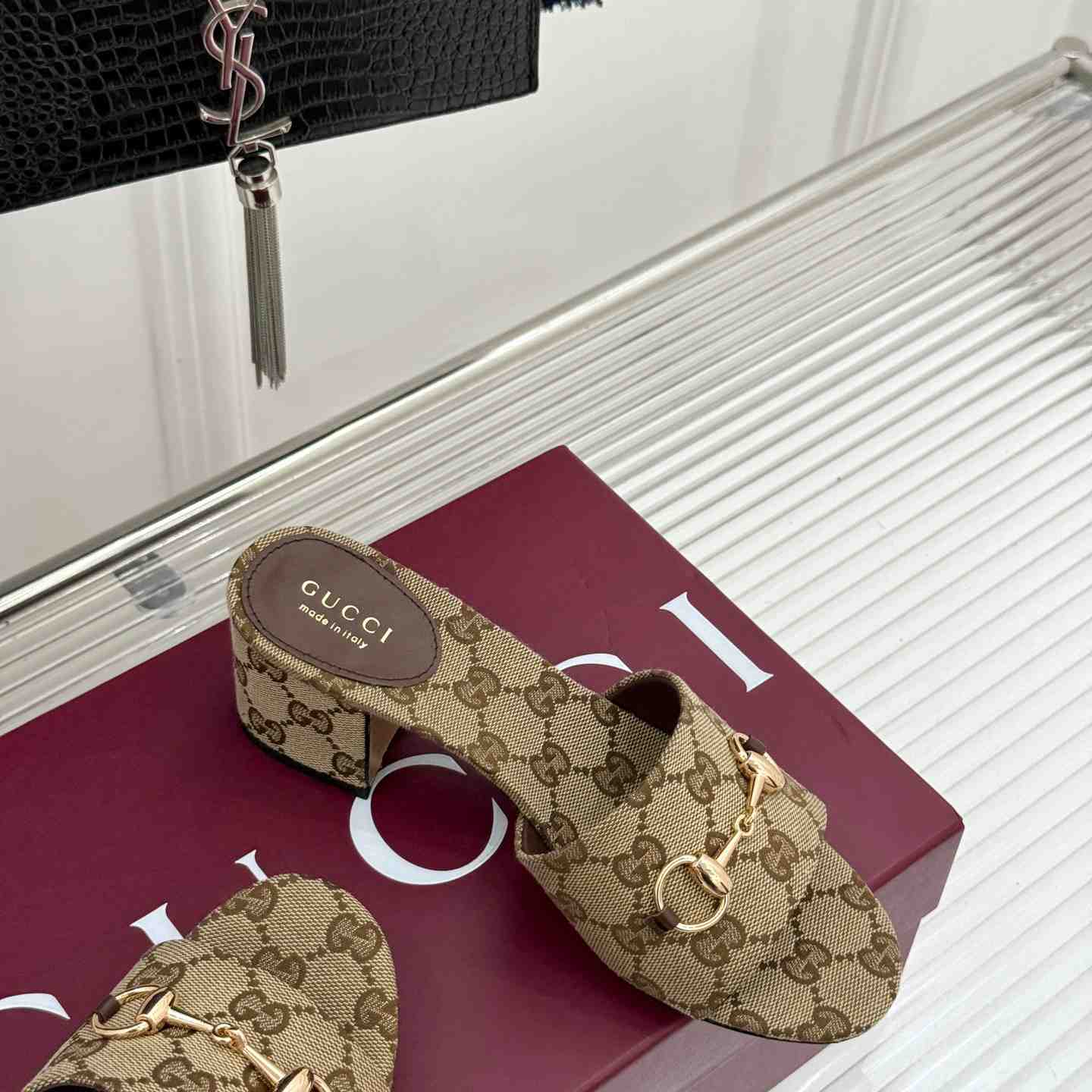 Gucci Women's slide sandal with Horsebit - DopestKickz
