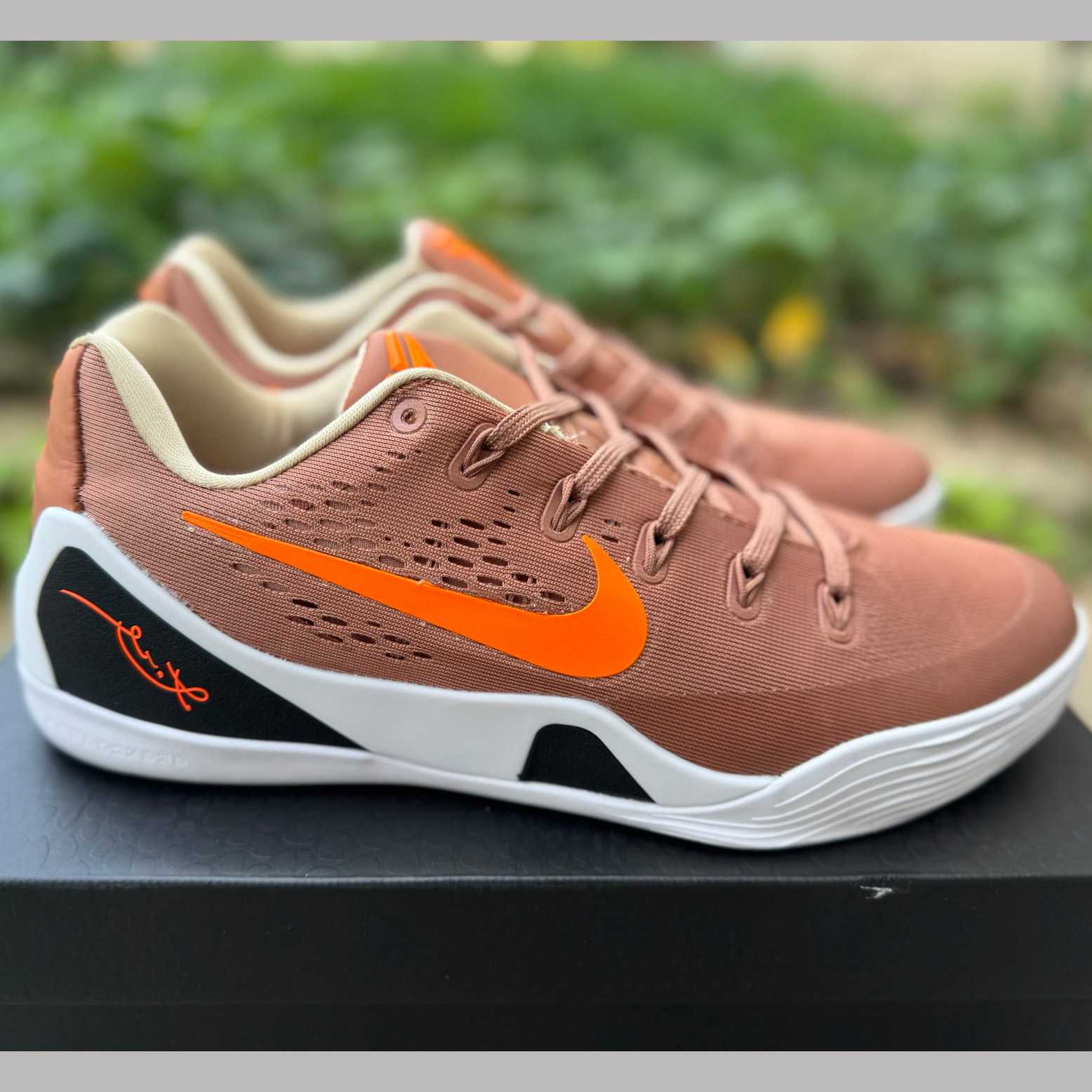 Nike Kobe 9 Elite EM Protro WNBA  IM6119-800 - DopestKickz