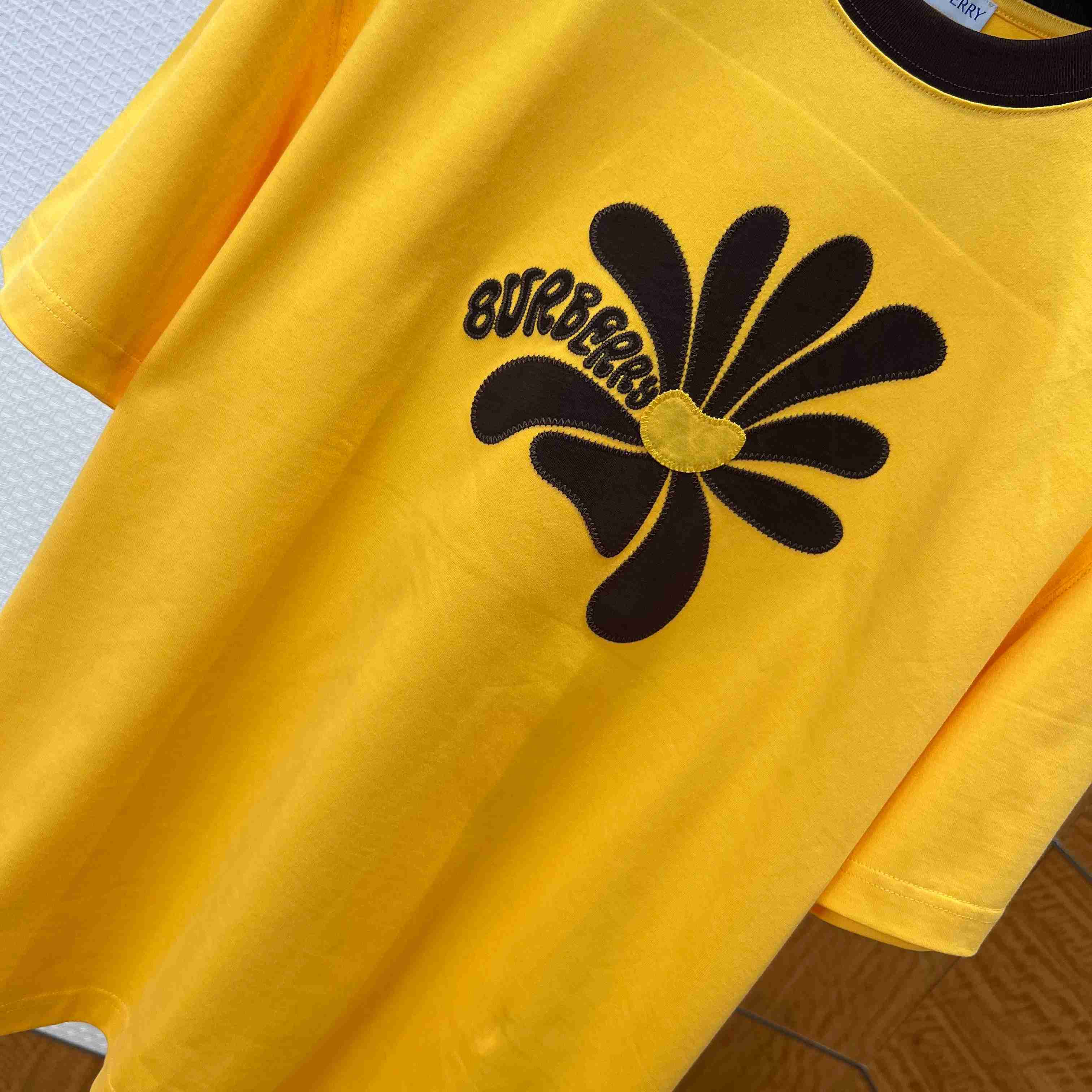 Burberry Daisy Cotton T-shirt - DopestKickz