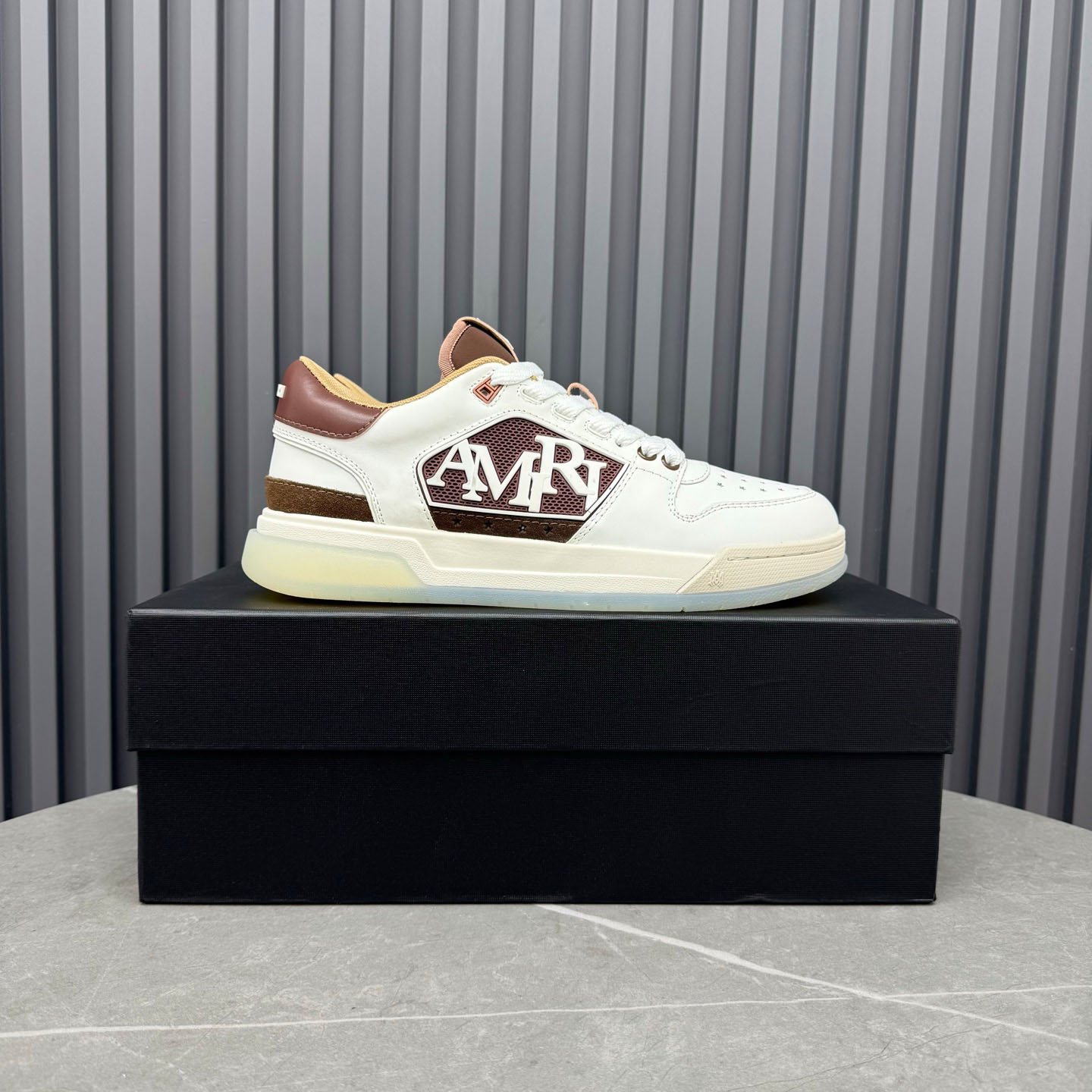 Amiri Pebbled Classic Low Sneakers - DopestKickz