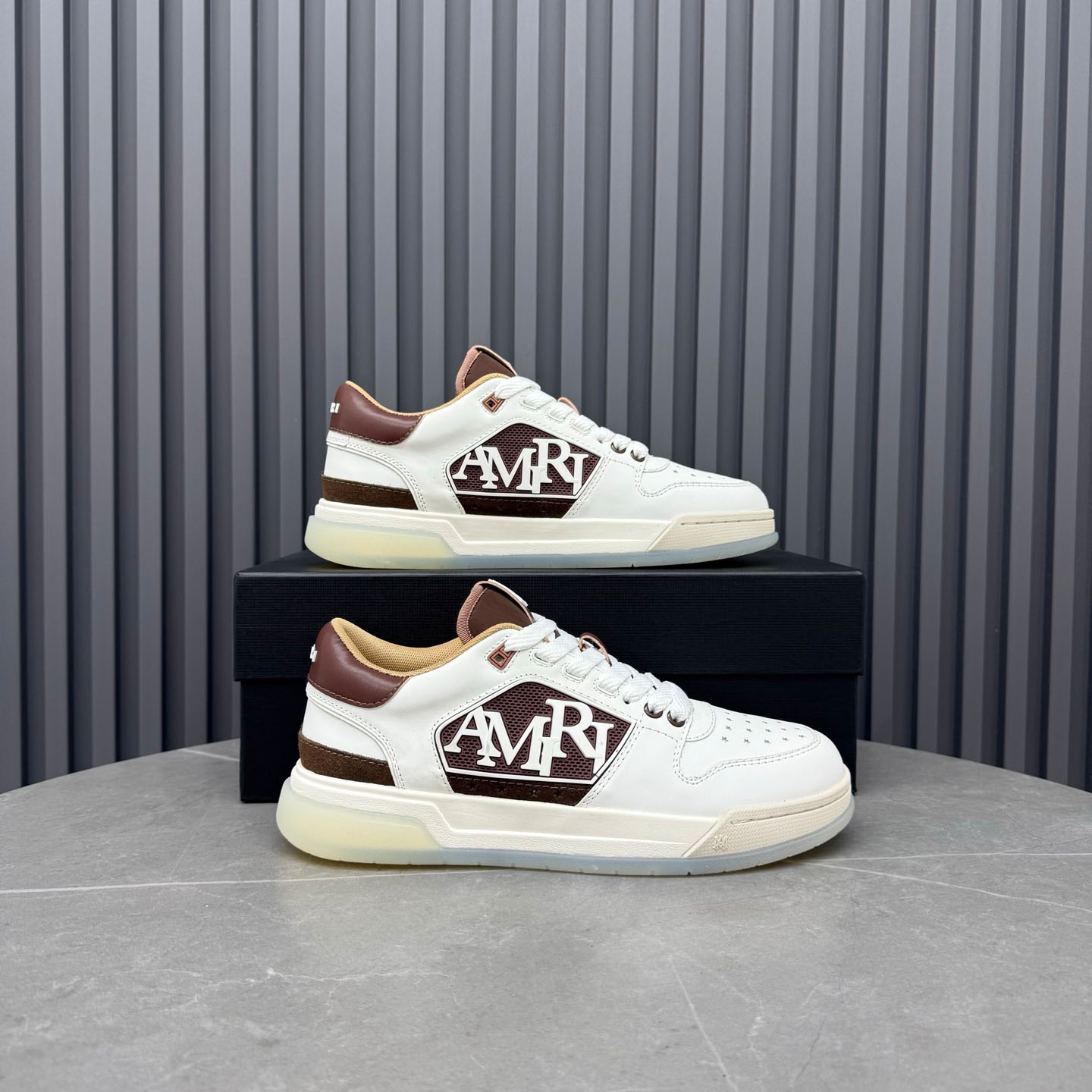 Amiri Pebbled Classic Low Sneakers - DopestKickz