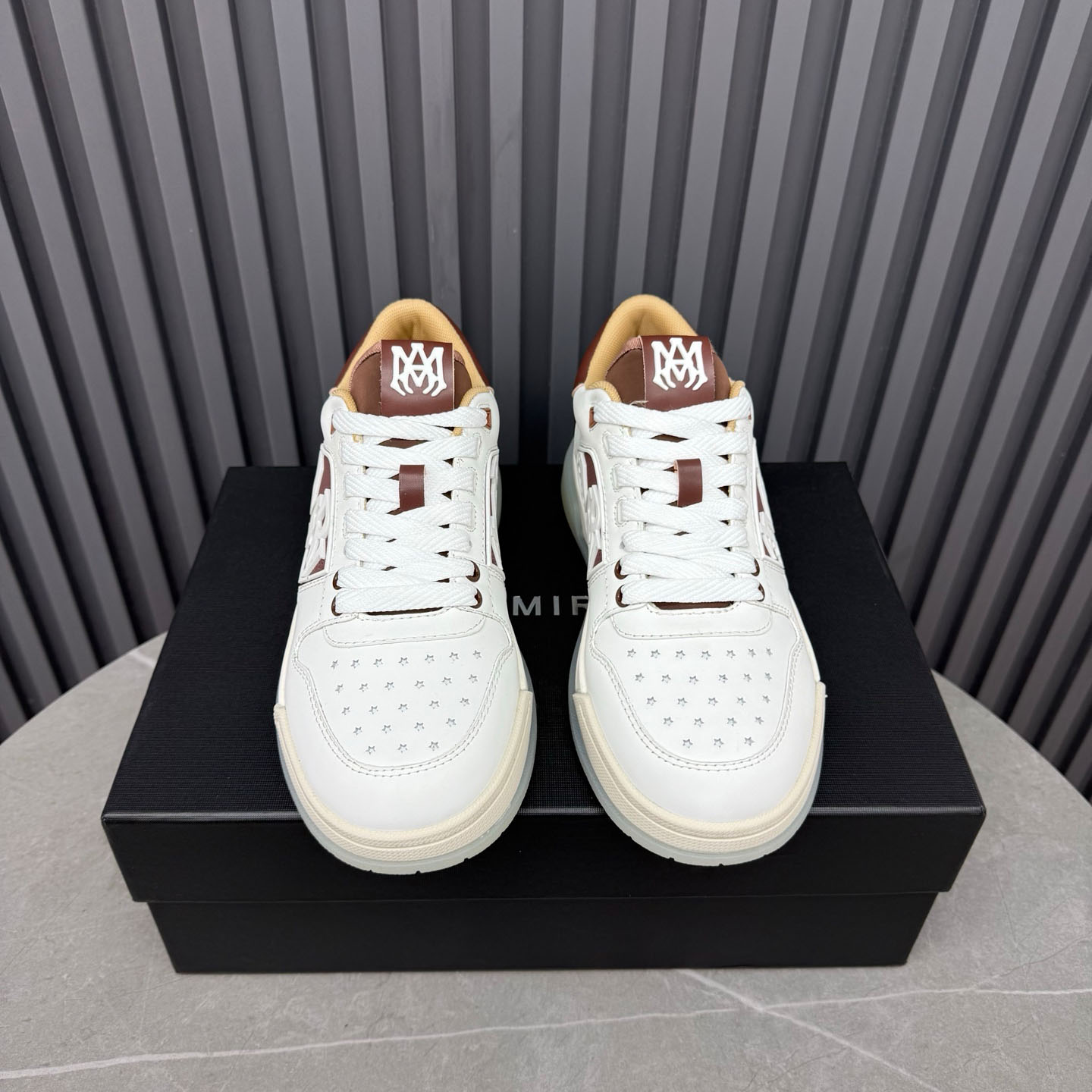 Amiri Pebbled Classic Low Sneakers - DopestKickz