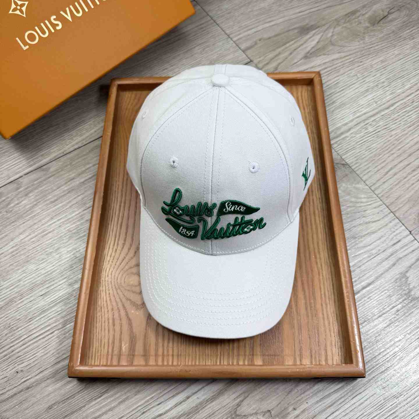 Louis Vuitton Golf Cap - DopestKickz