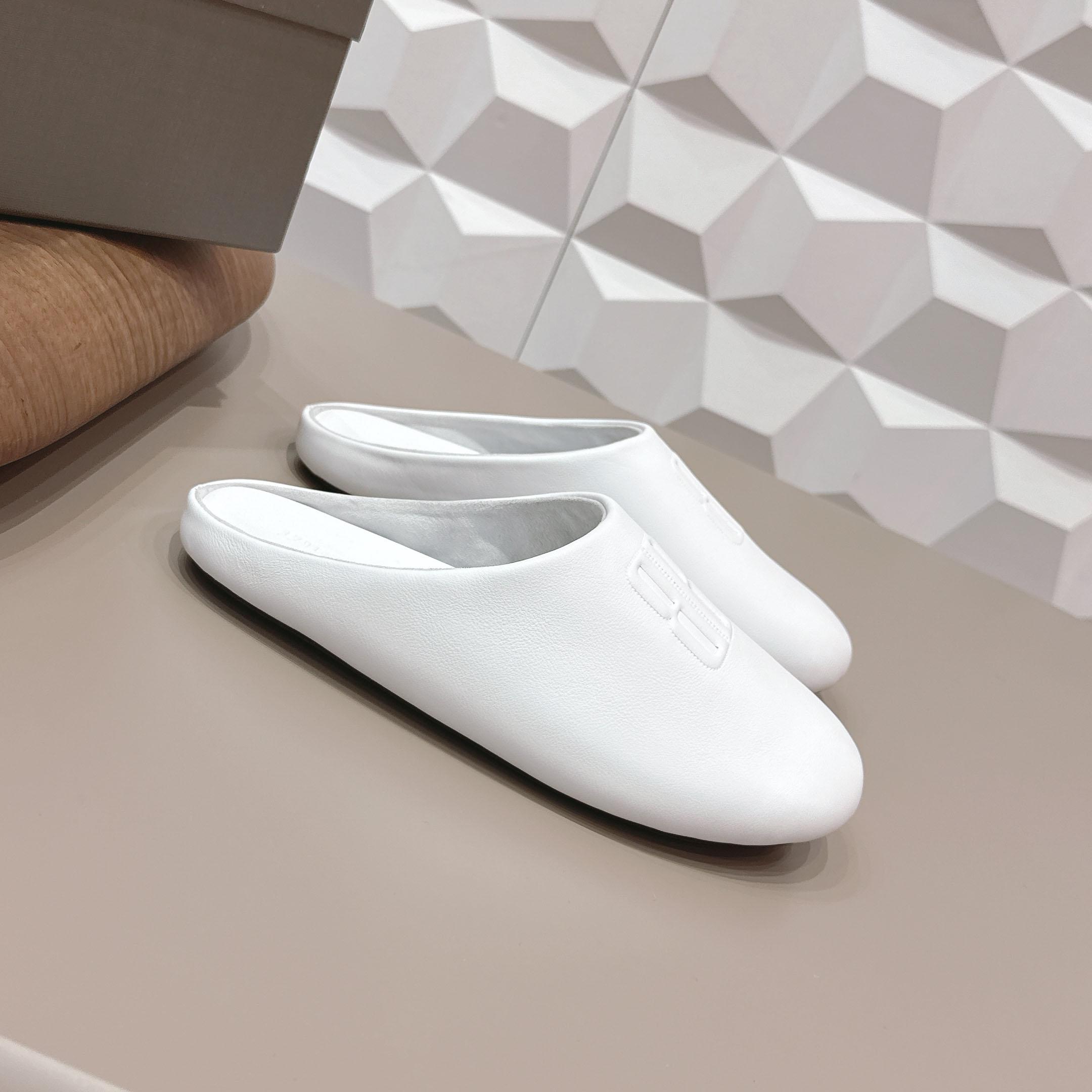 Balenciaga Château Flat Mules - DopestKickz