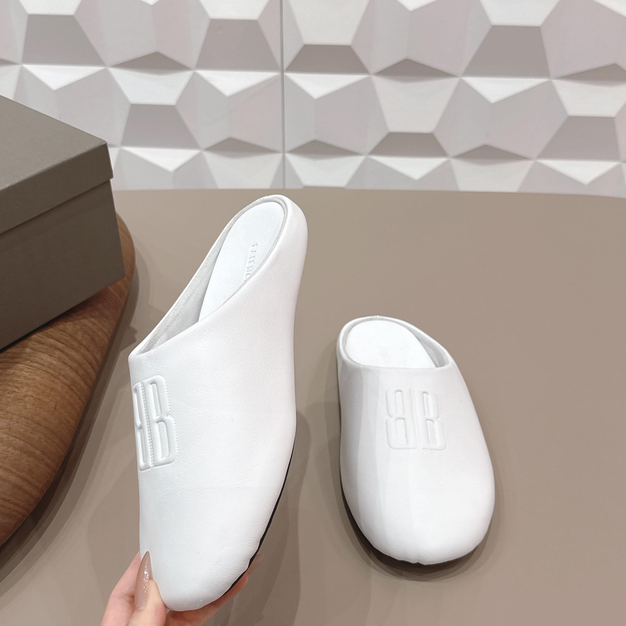Balenciaga Château Flat Mules - DopestKickz