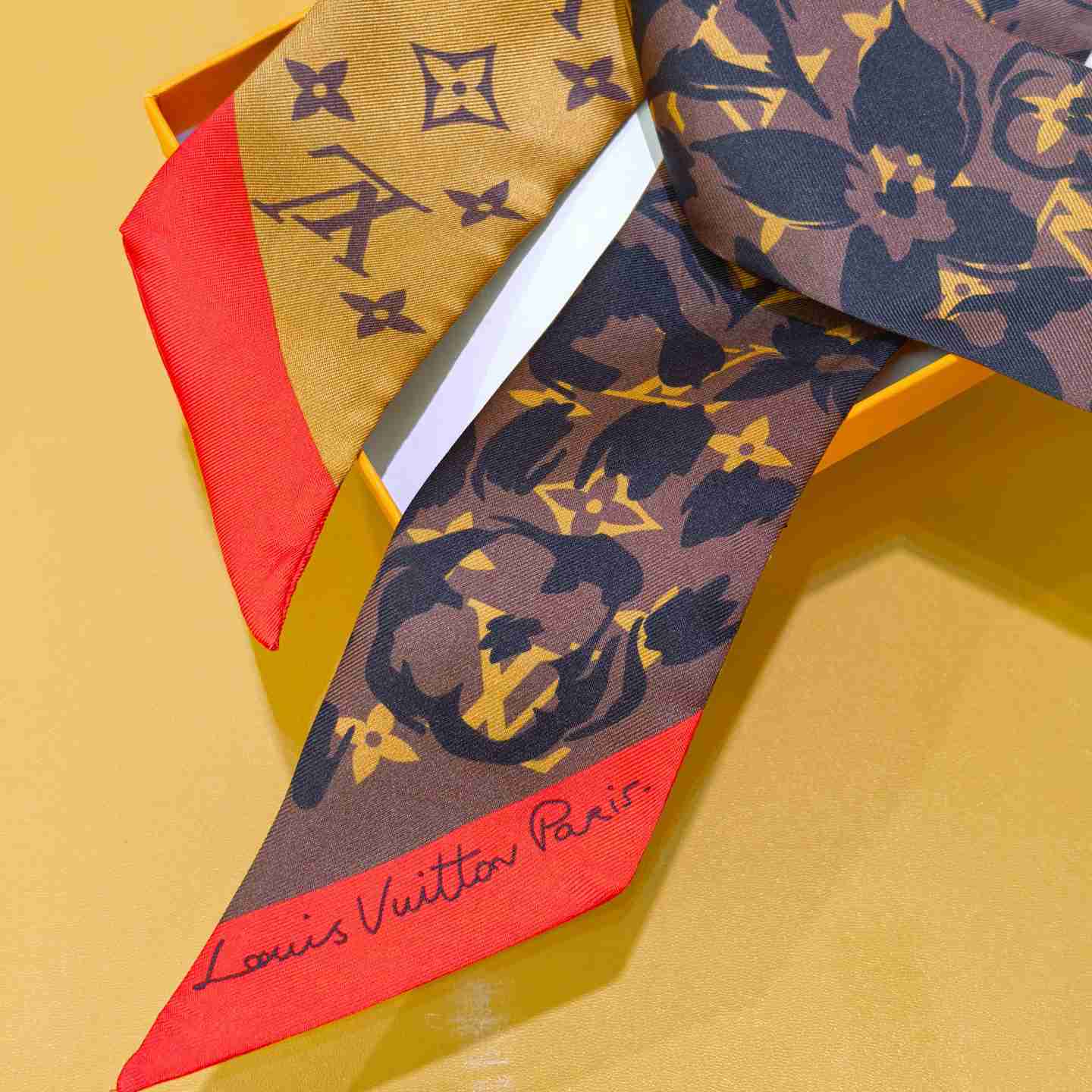 Louis Vuitton LV Safari BB Bandeau - DopestKickz