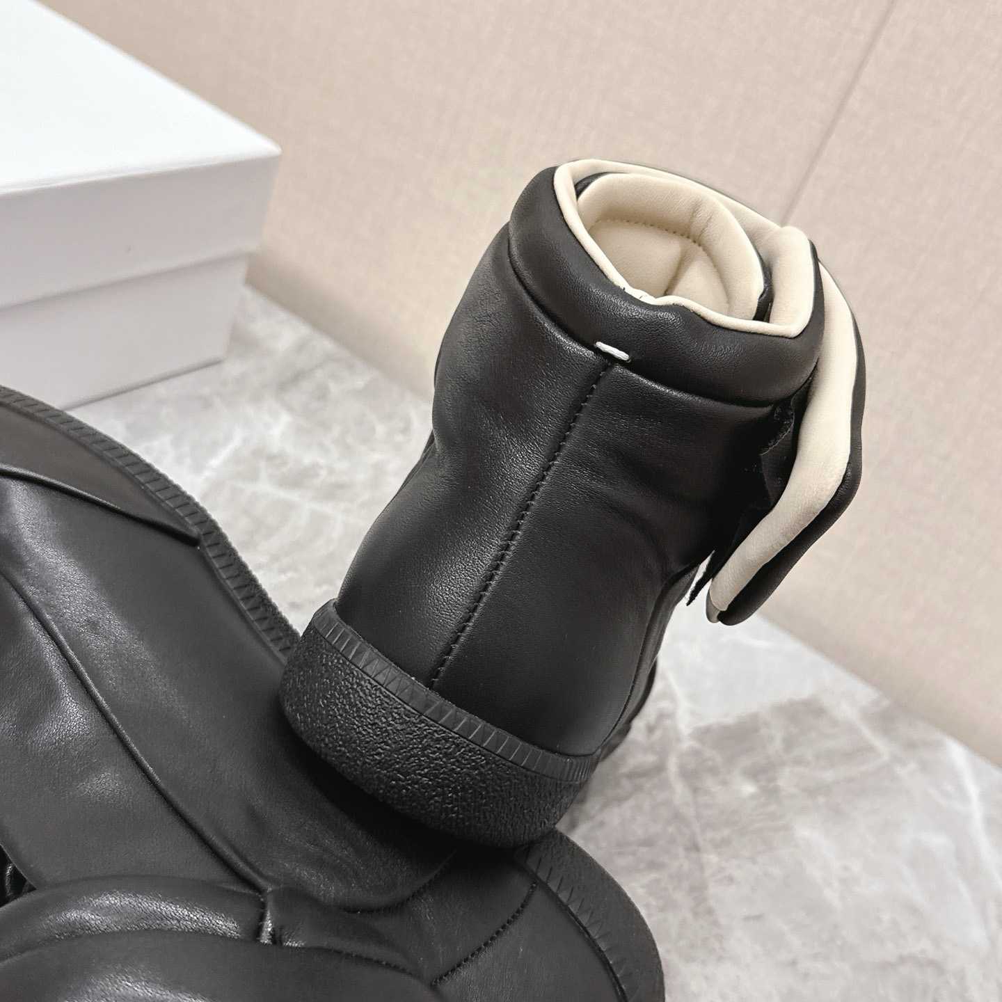 Maison Margiela Future Sneakers - DopestKickz