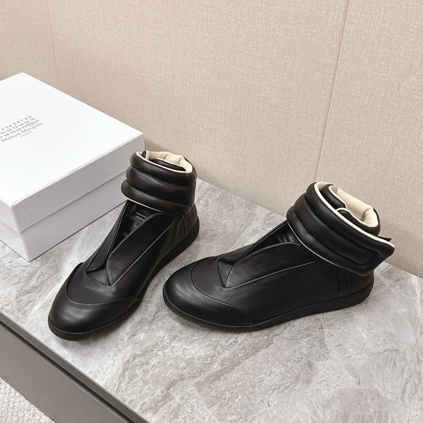 Maison Margiela Future Sneakers - DopestKickz