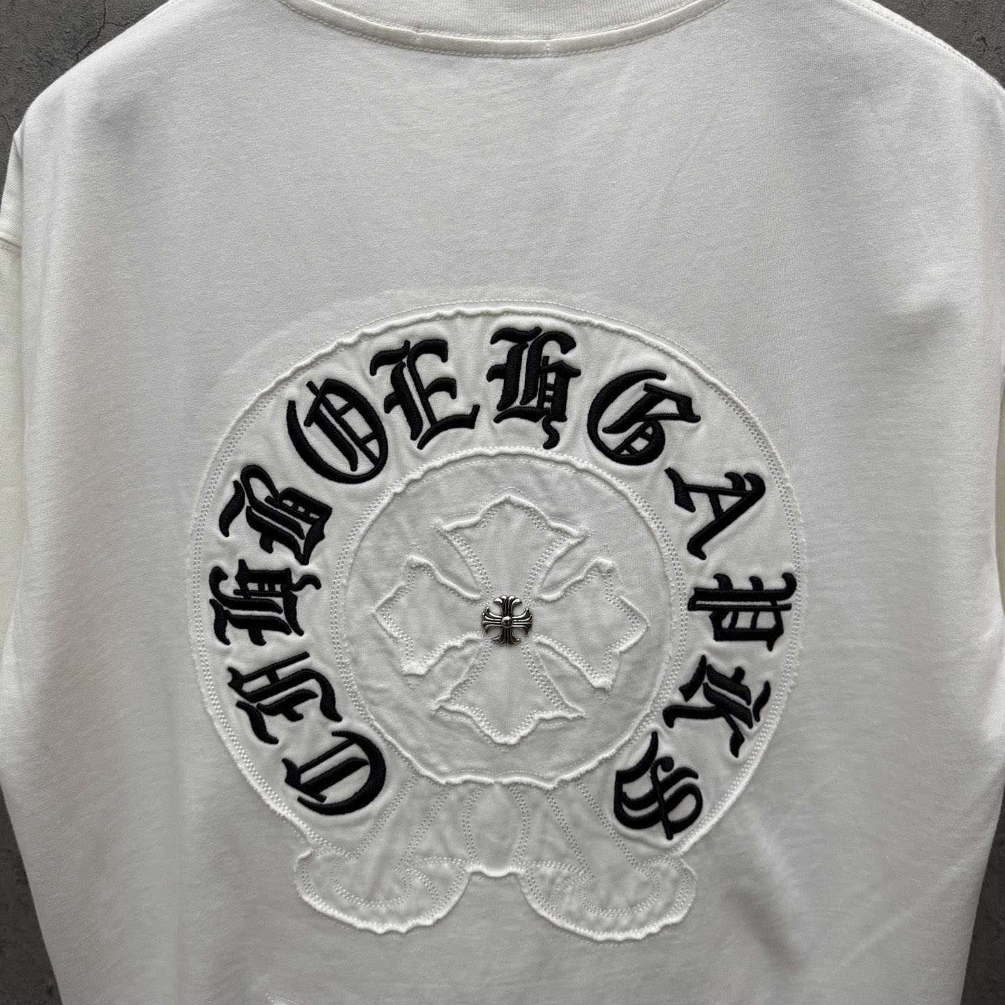 Chrome Hearts White Sanskrit Horseshoe Embroidered  T-Shirt - DopestKickz