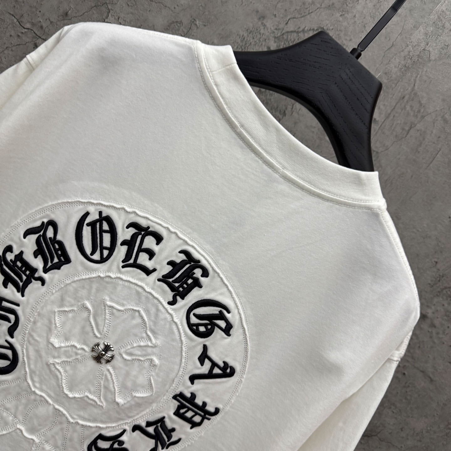 Chrome Hearts White Sanskrit Horseshoe Embroidered  T-Shirt - DopestKickz