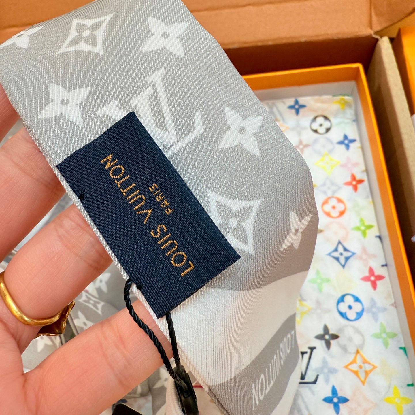 Louis Vuitton Monogram Silhouette BB Bandeau  - DopestKickz