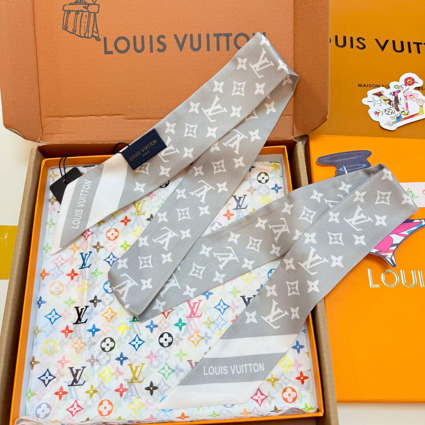 Louis Vuitton Monogram Silhouette BB Bandeau  - DopestKickz