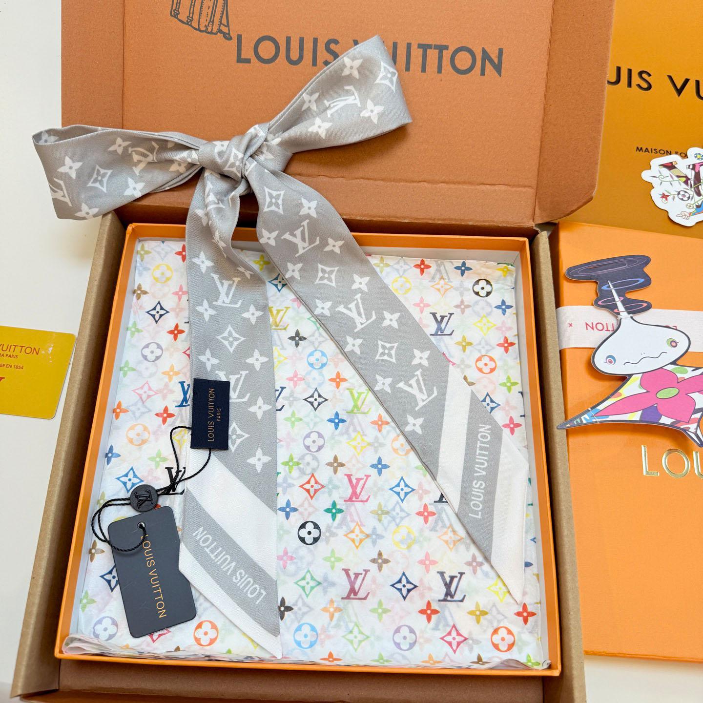Louis Vuitton Monogram Silhouette BB Bandeau  - DopestKickz