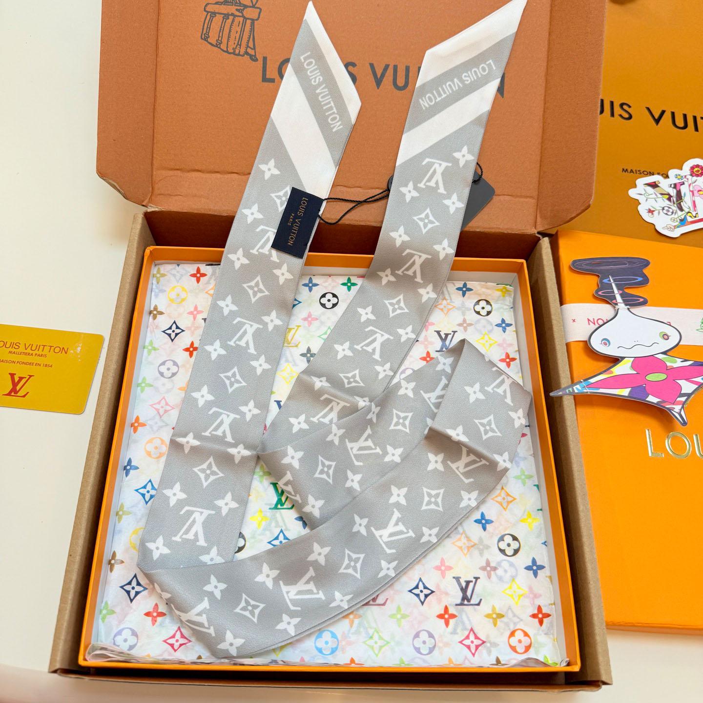 Louis Vuitton Monogram Silhouette BB Bandeau  - DopestKickz