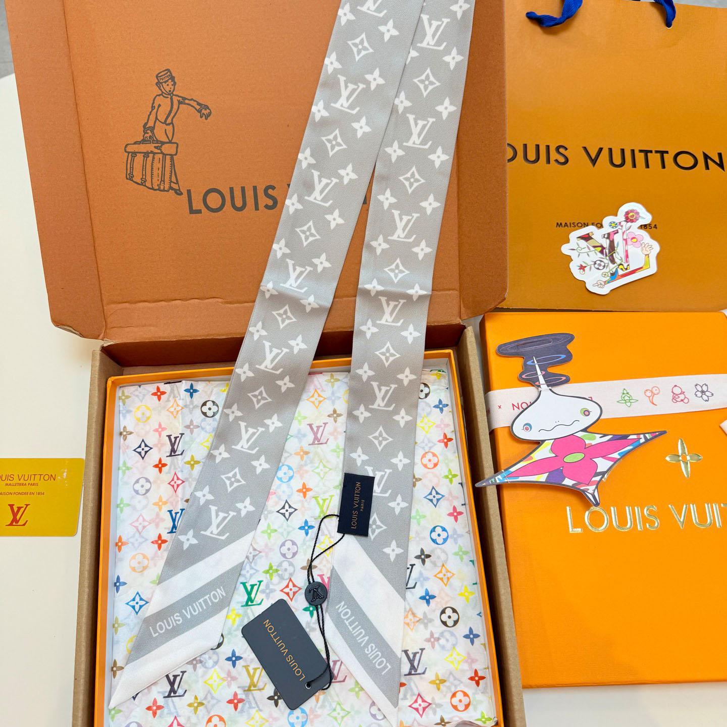 Louis Vuitton Monogram Silhouette BB Bandeau  - DopestKickz