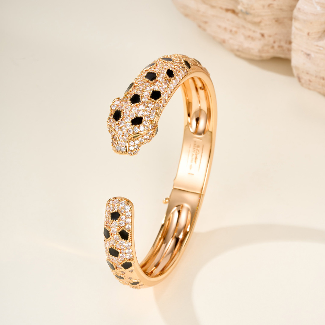 Cartier Panthère De Cartier Bracelet - DopestKickz