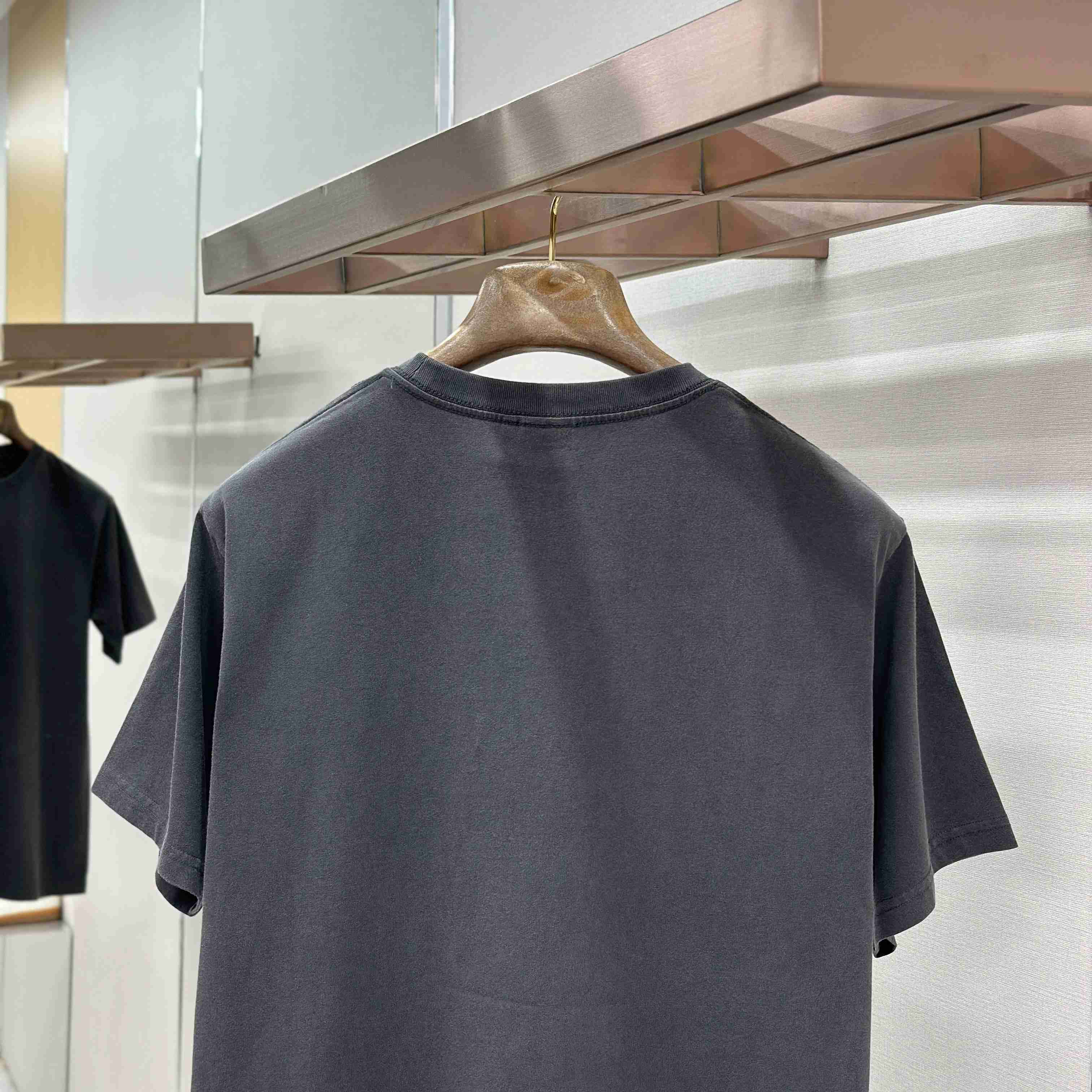 Dior T-Shirt With Pocket - DopestKickz