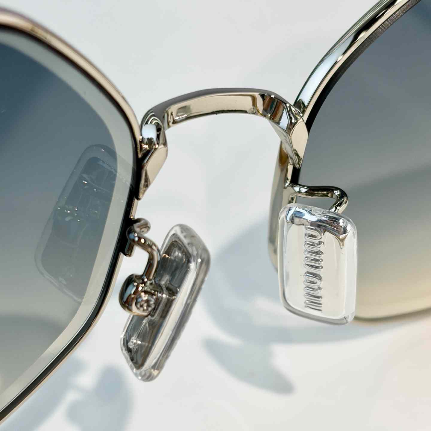 Miu Miu SMUB57S Sunglasses - DopestKickz