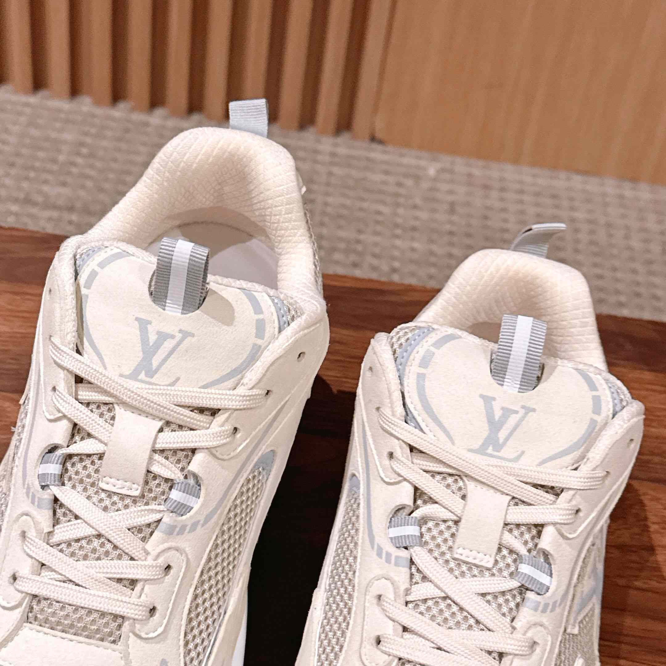Louis Vuitton LV Tatic Runner Sneaker 1AKC33 - DopestKickz