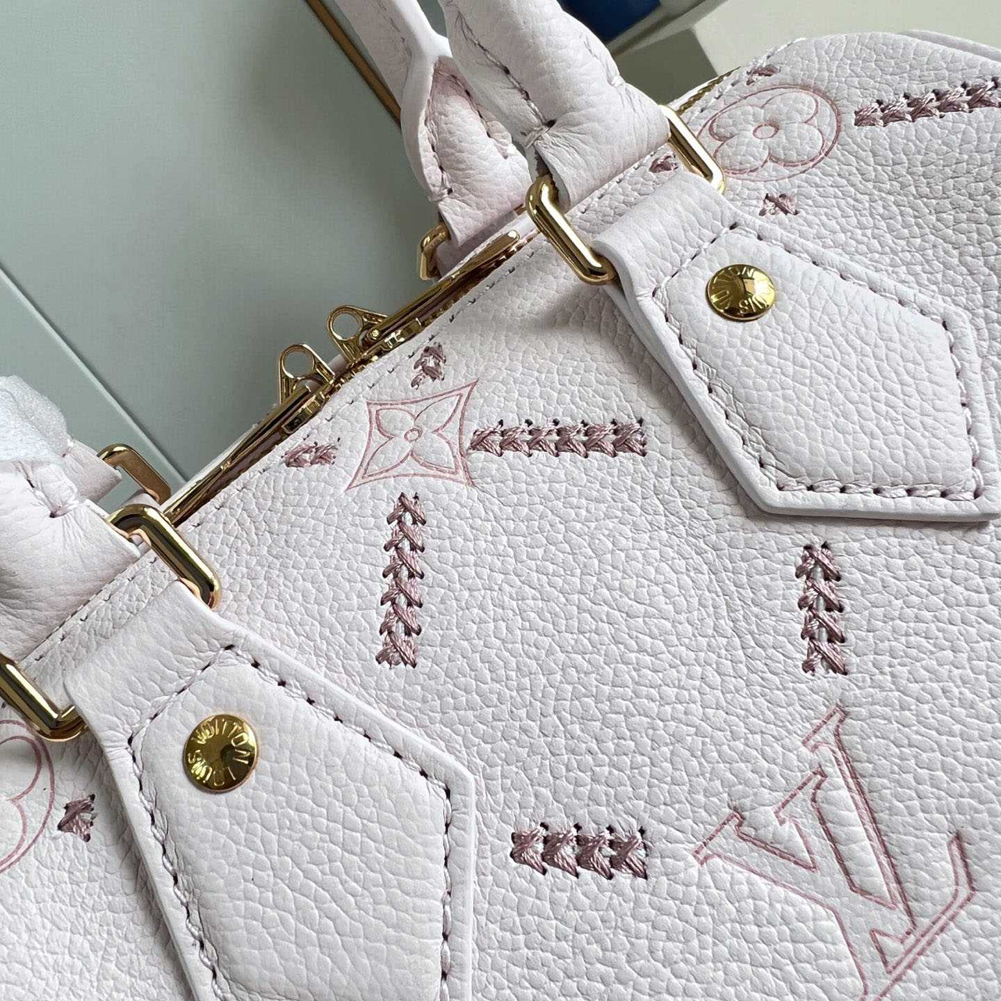 Louis Vuitton Speedy Bandouliere 20 M28529 - DopestKickz