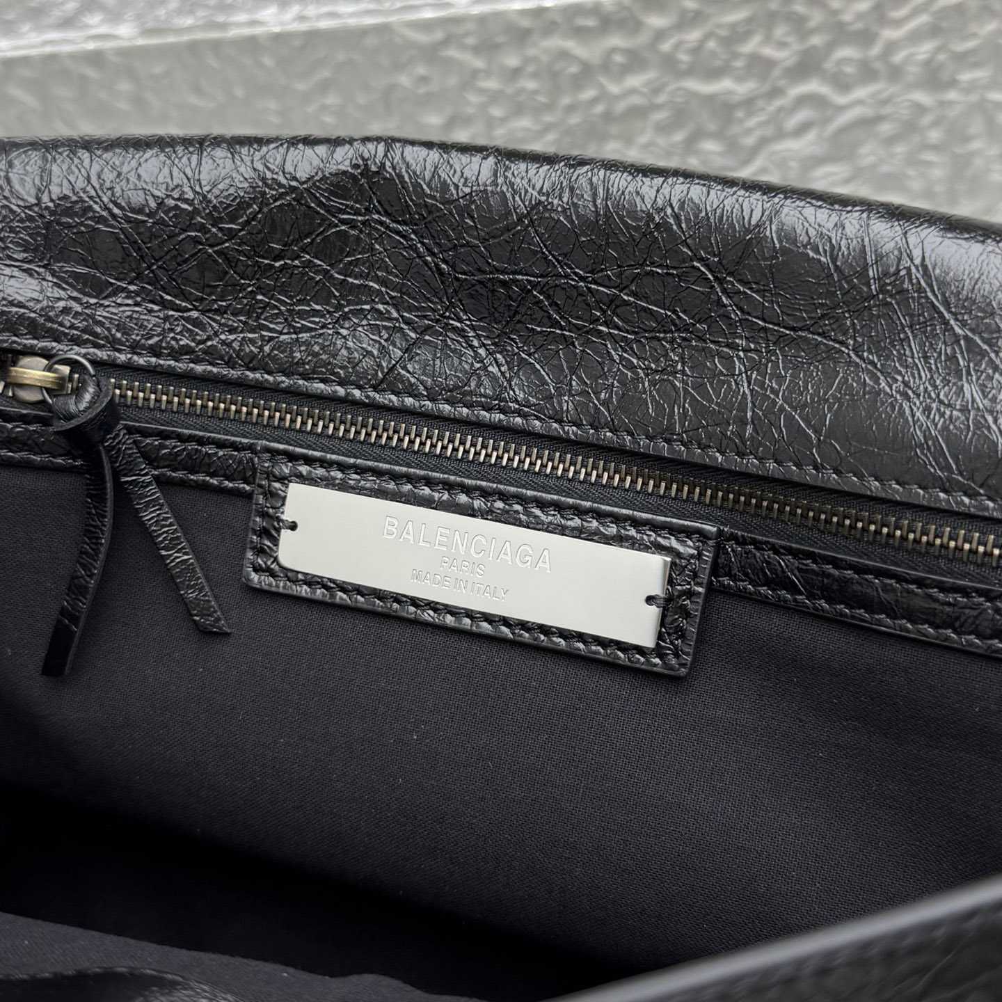 Balenciaga  Le City Leather Shoulder Bag - DopestKickz