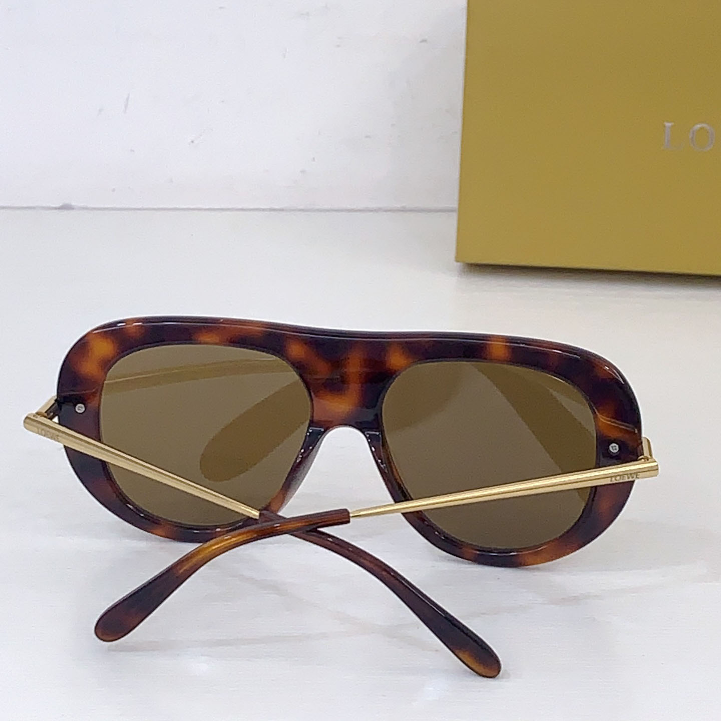 Loewe LW40186I Sunglasses  - DopestKickz