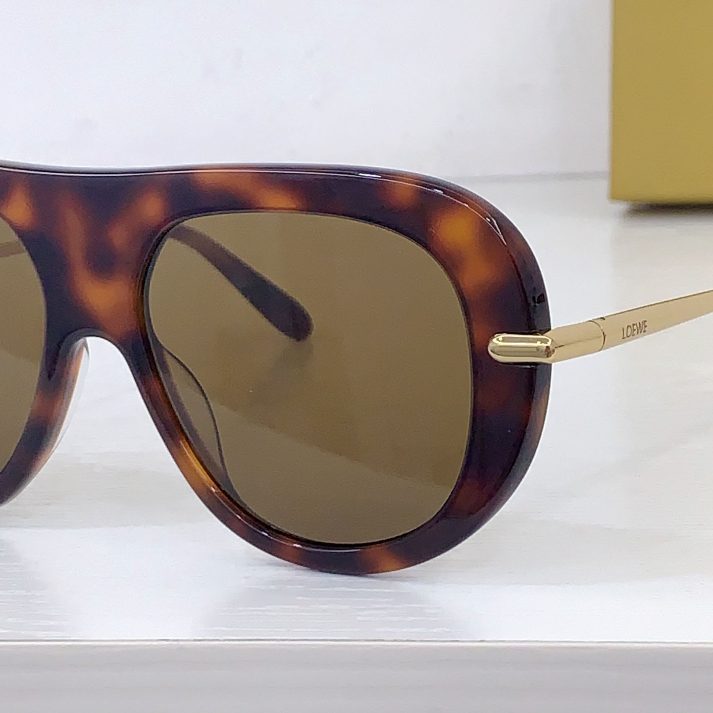 Loewe LW40186I Sunglasses  - DopestKickz