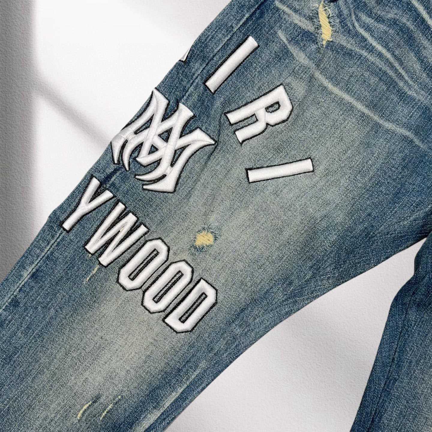 Amiri Jeans 20350 - DopestKickz