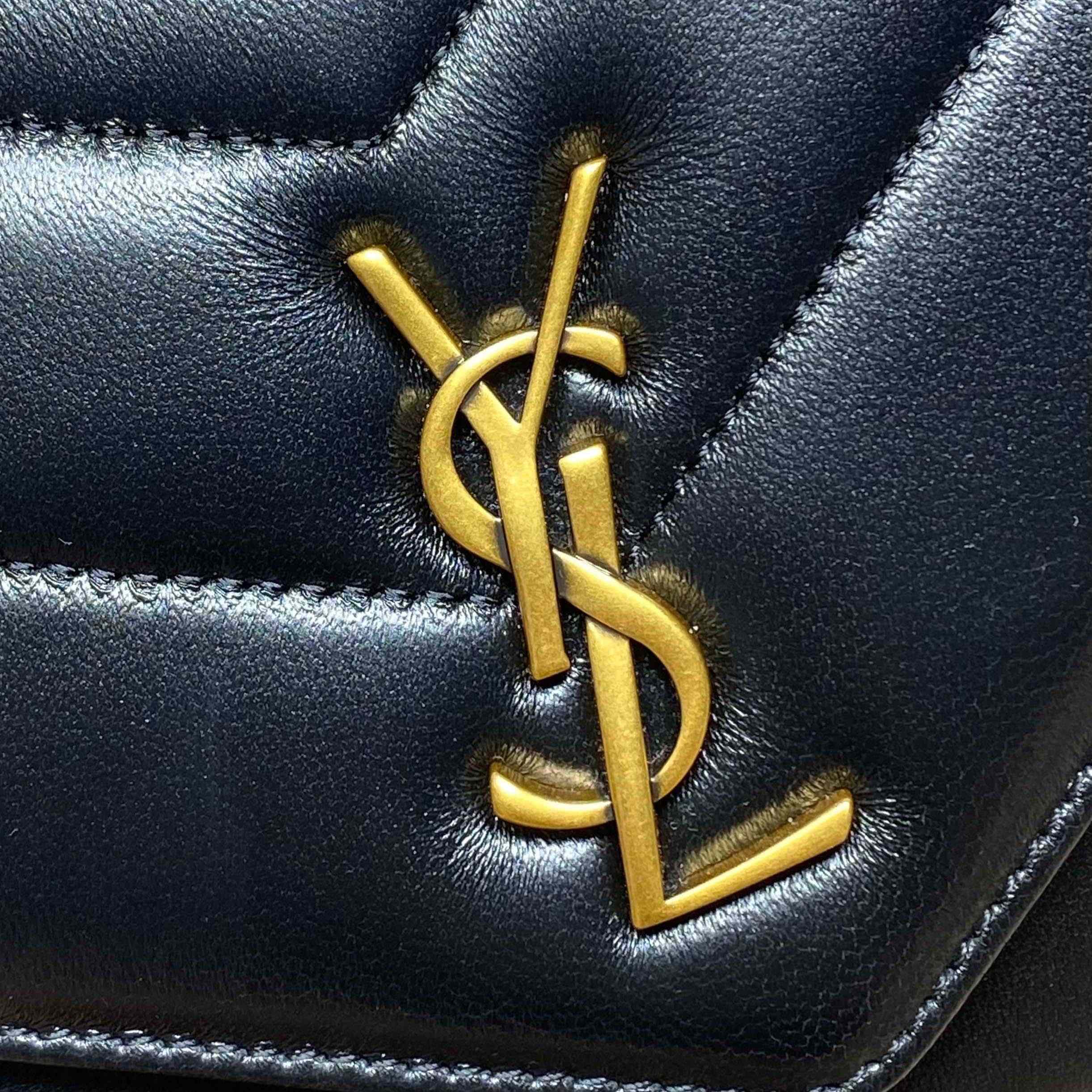 Saint Laurent LOULOU Toy Crossbody In MATELASSÉ Lambskin - DopestKickz