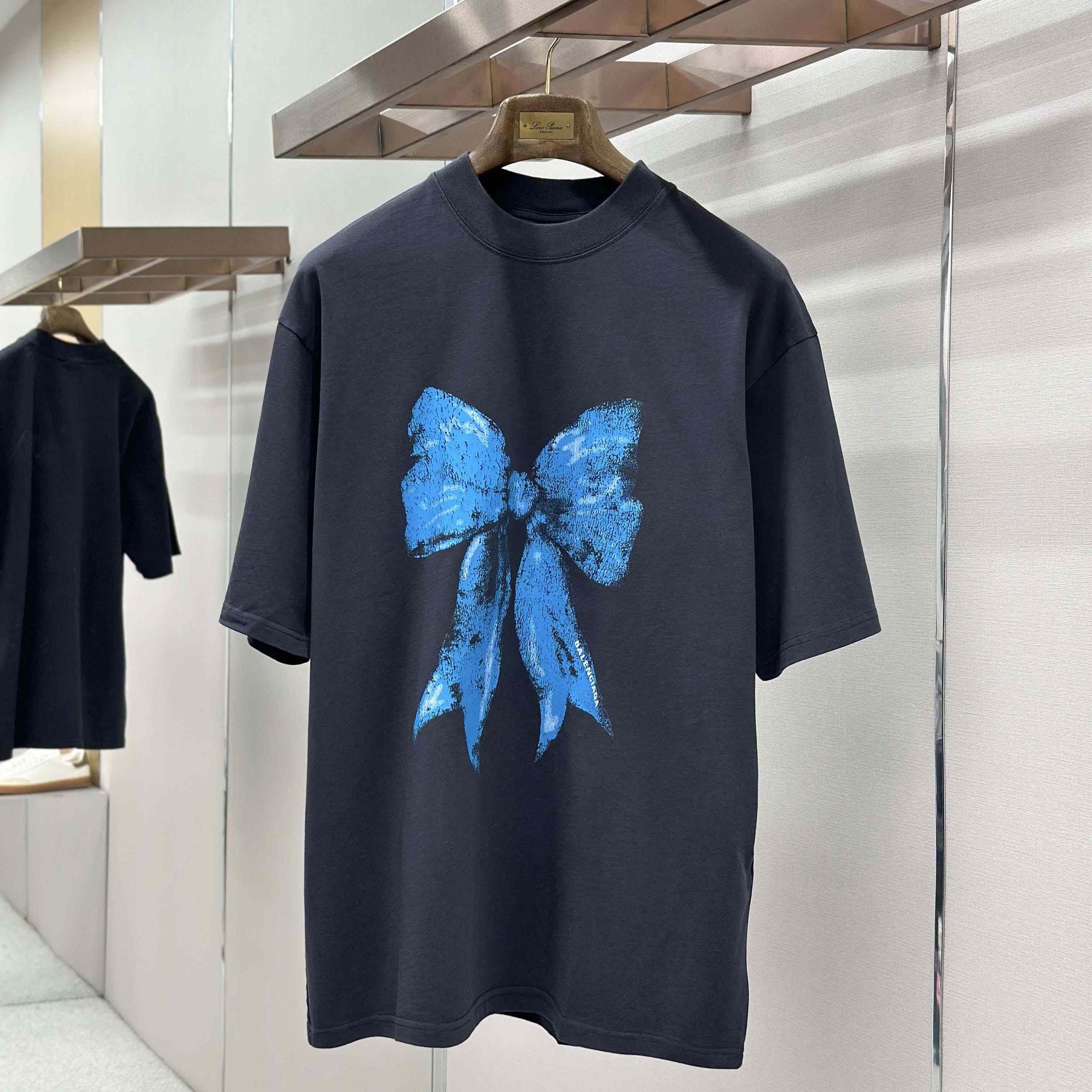 Balenciaga Bow Oversized t-shirt - DopestKickz