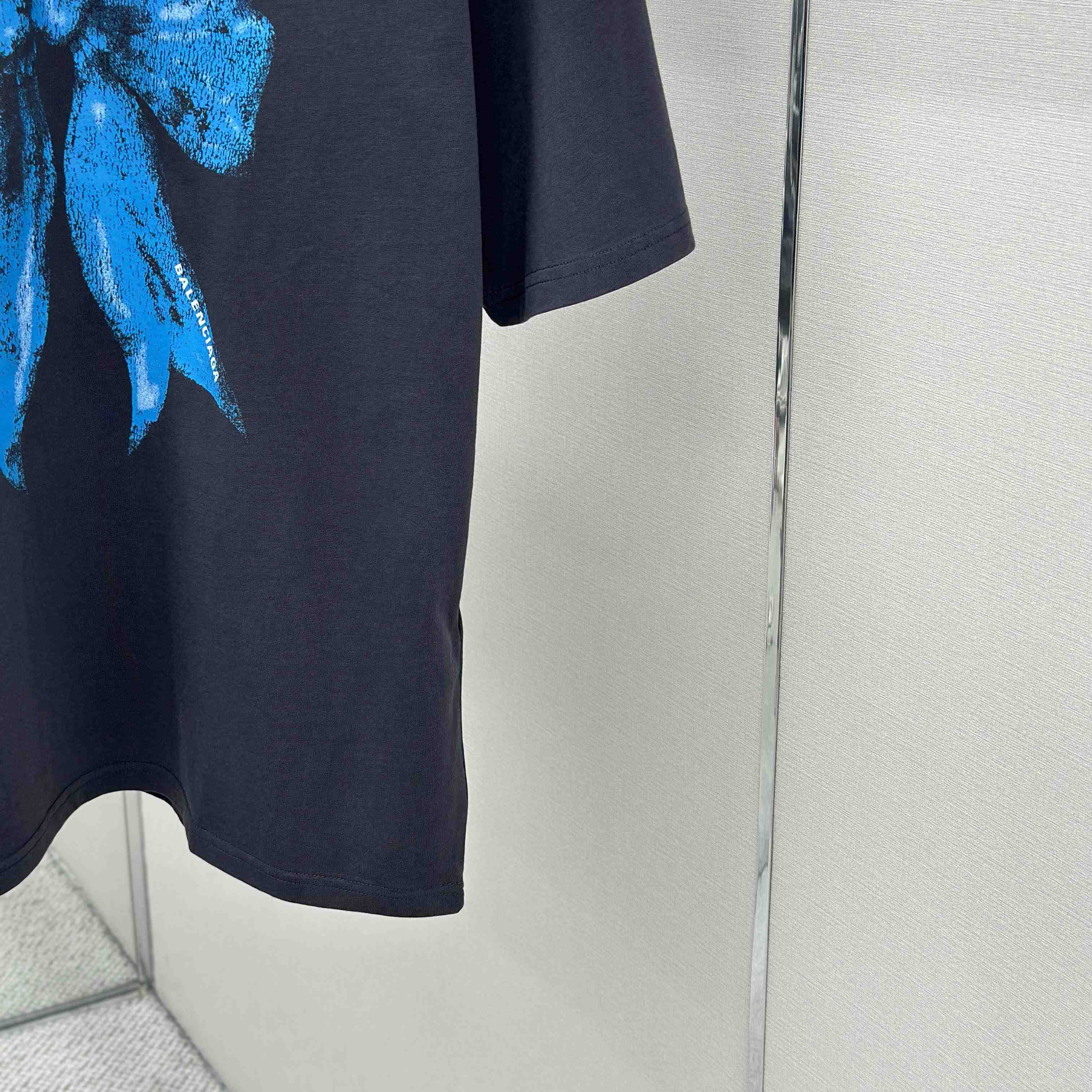 Balenciaga Bow Oversized t-shirt - DopestKickz