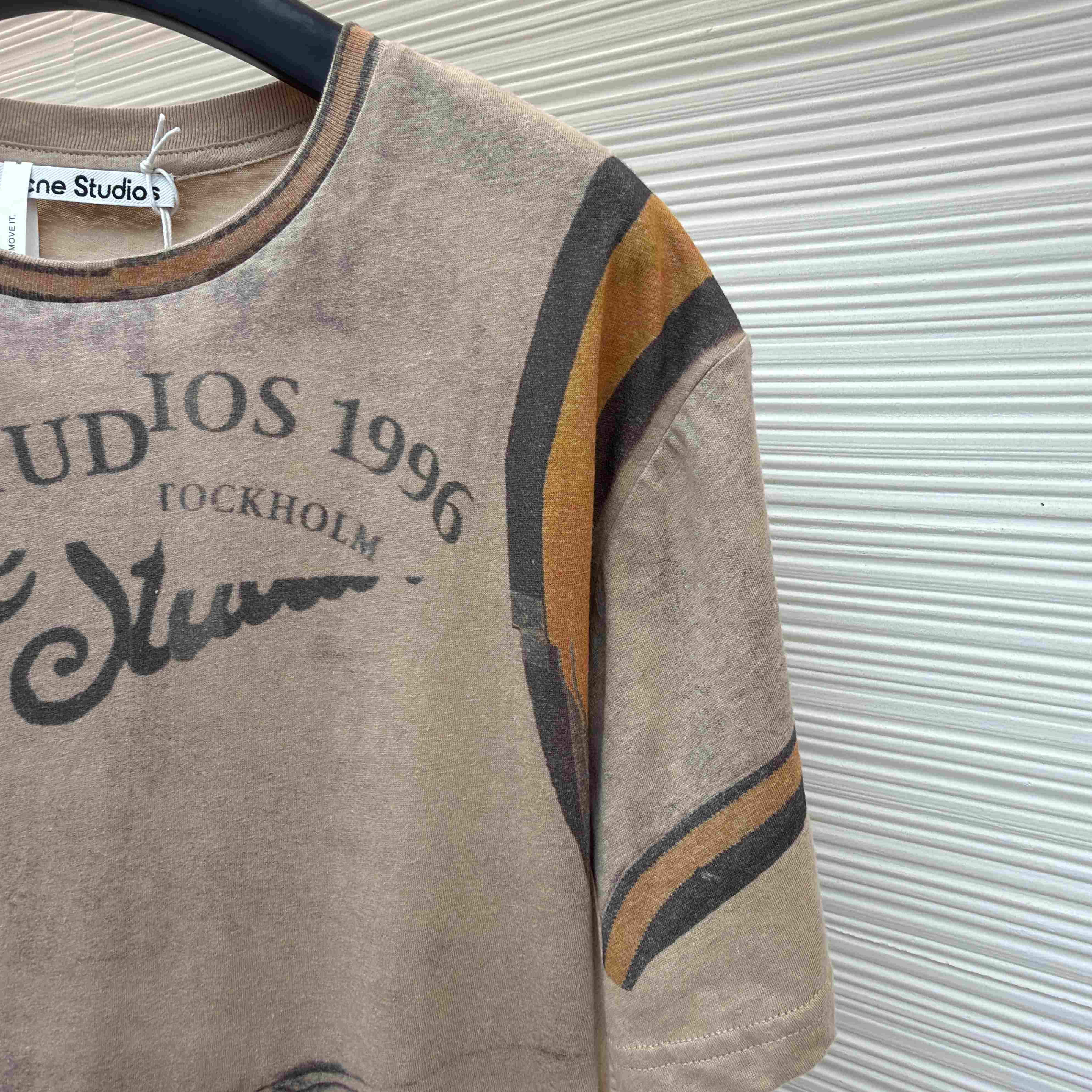 Acne Studios Graphic T-shirt - DopestKickz